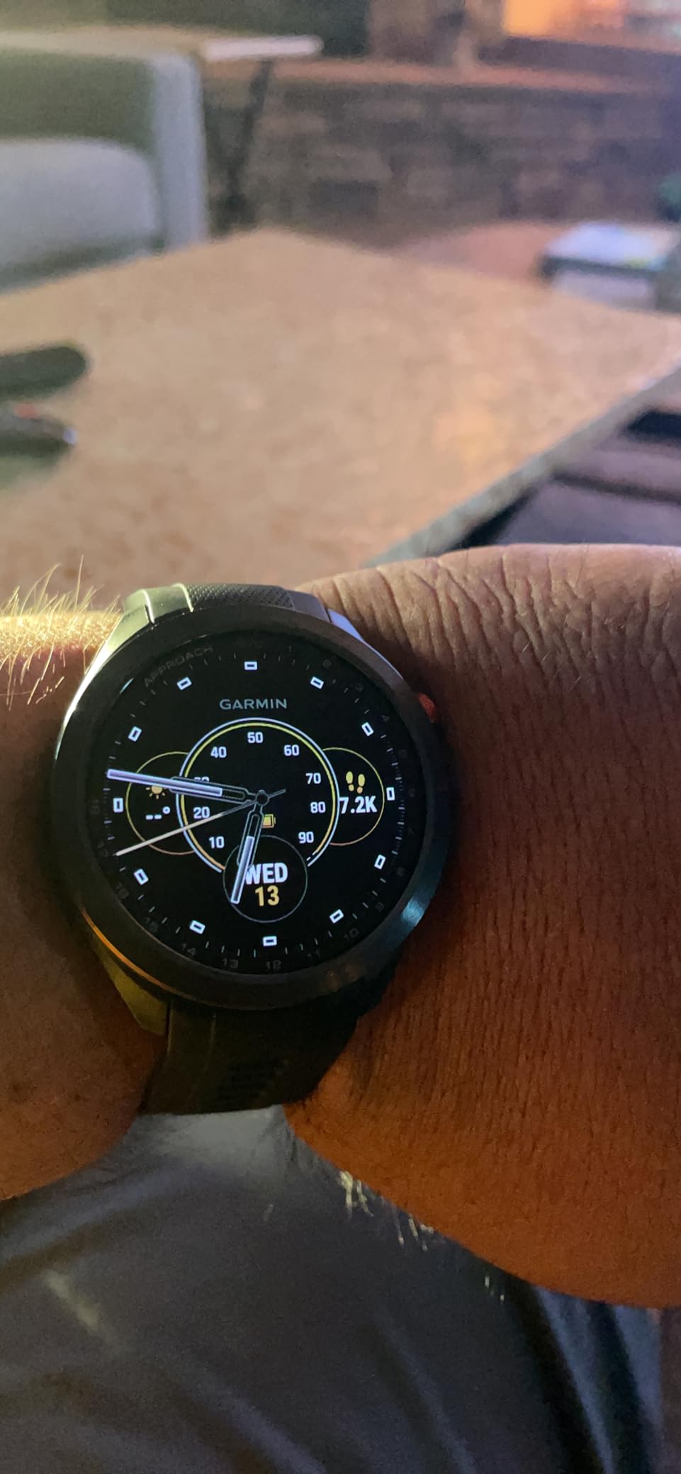 Garmin Approach S70 Golf Smartwatch | Full-Color CourseView Maps AMOLED Display | Advanced Shot Execution & Putt Alignment customer photo 1