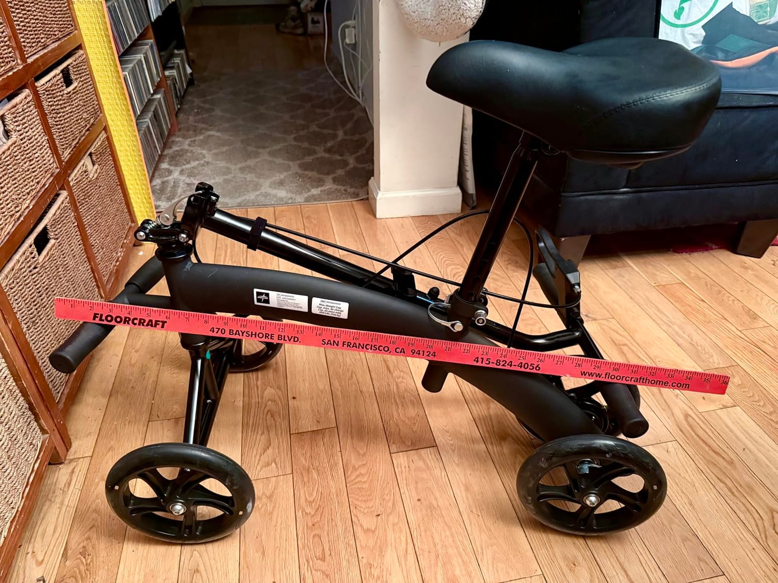 Medline Manual Seated Mobility Scooter Knee Walker, 8” Wheels, 300 lbs. Capacity, Black- for Leg & Foot Injuries, Crutch Alternative, 1 Ct. customer photo 2