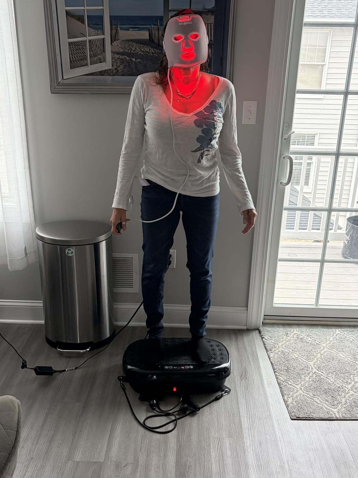 Lifepro HexaPlate Lite Compact Vibration Plate with Magnetic Acupoints customer photo 1