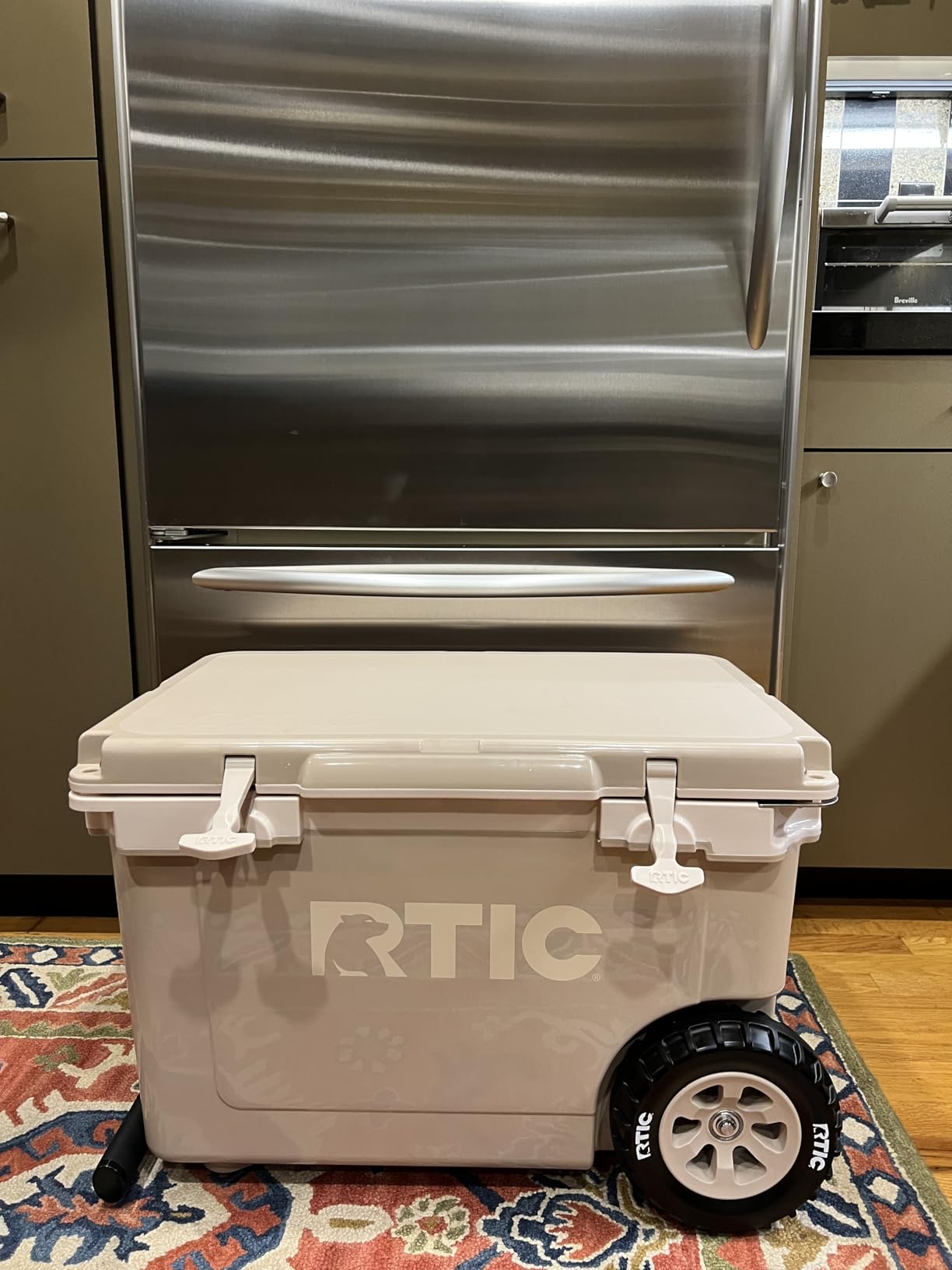 RTIC 52 QT Ultra-Light Wheeled Hard Cooler customer photo 1