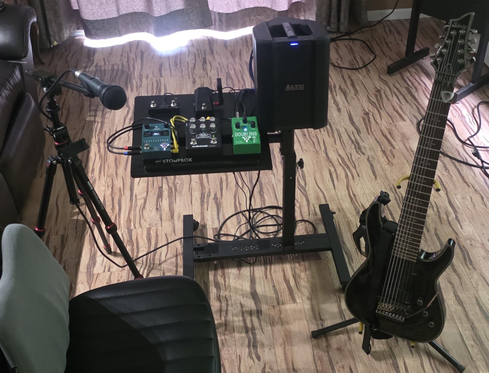 ALTO BUSKER 200W Portable PA Speaker System customer photo 1