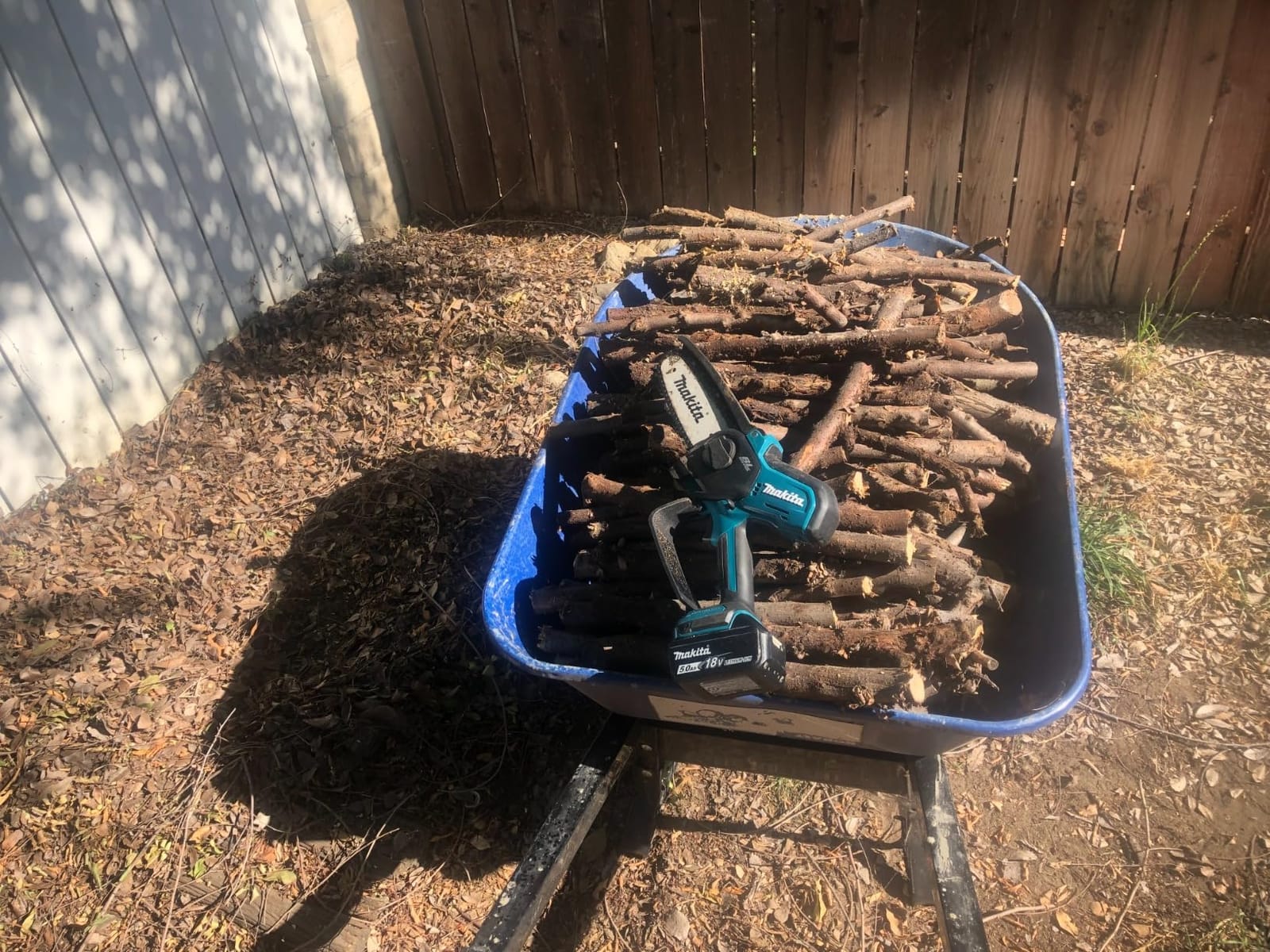 Makita XCU14Z 18V LXT® Lithium-Ion Brushless Cordless 6