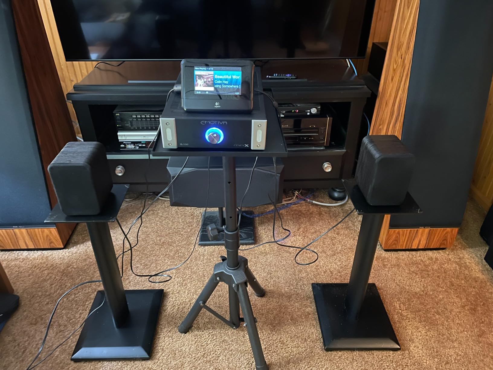 RIOWOIS Passive Bookshelf Speakers for Home Theater Surround Sound, Satellite Stereo Speakers with Crisper Sound and Classic Wood Grain for Record Player/Computer/TV, Wall Mountable, One Pair. customer photo 1