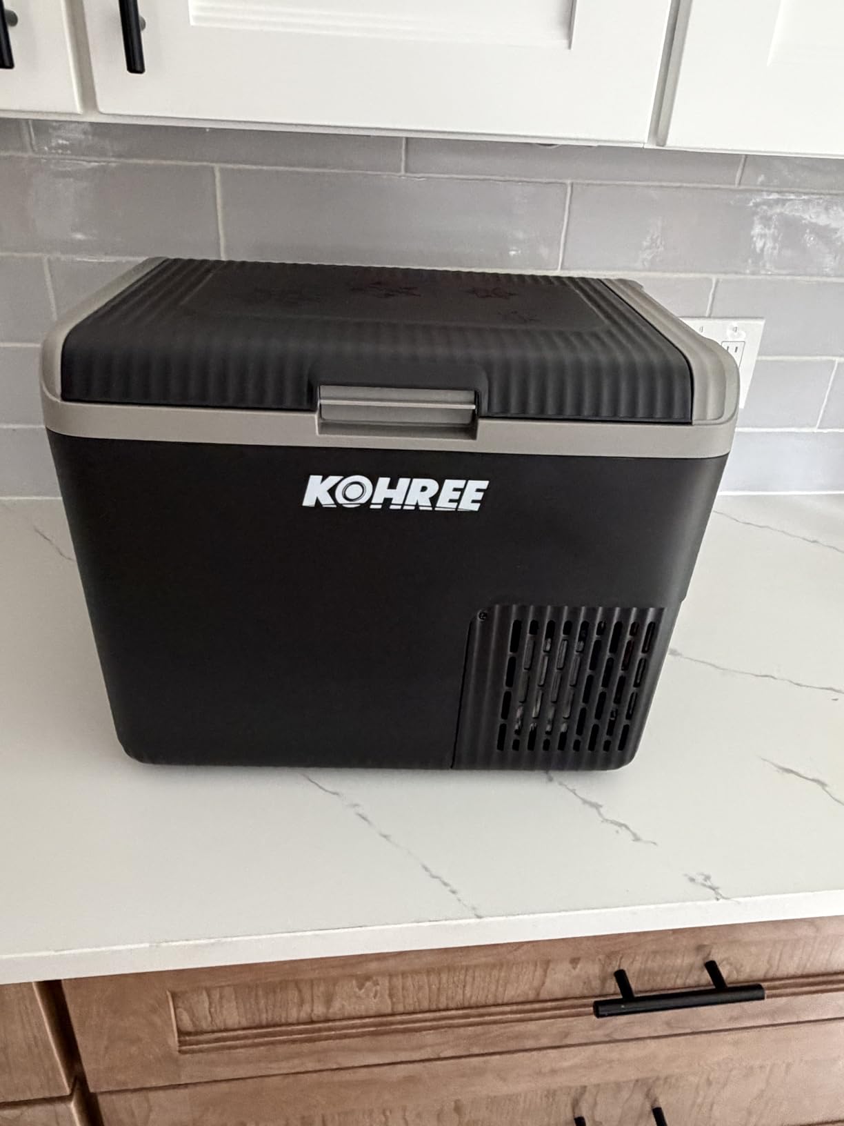 Kohree 12 Volt Car Refrigerator, 42 Quart (40L) Car Fridge for Camping customer photo 2