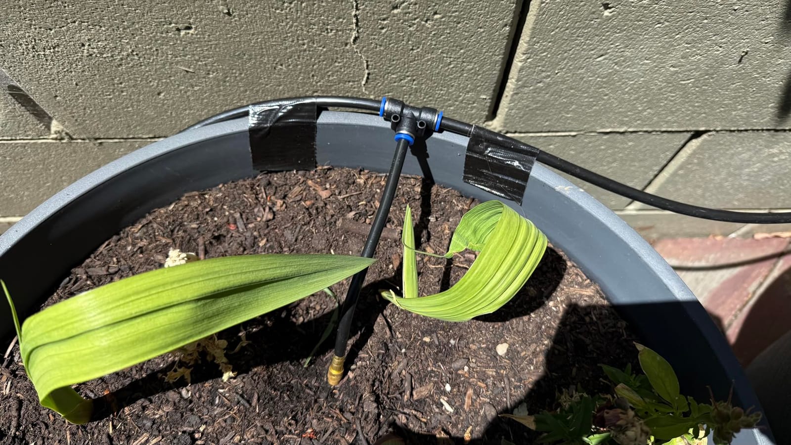 49.21Ft Drip Irrigation Kit System, 360° Bendable Garden Irrigation System customer photo 2