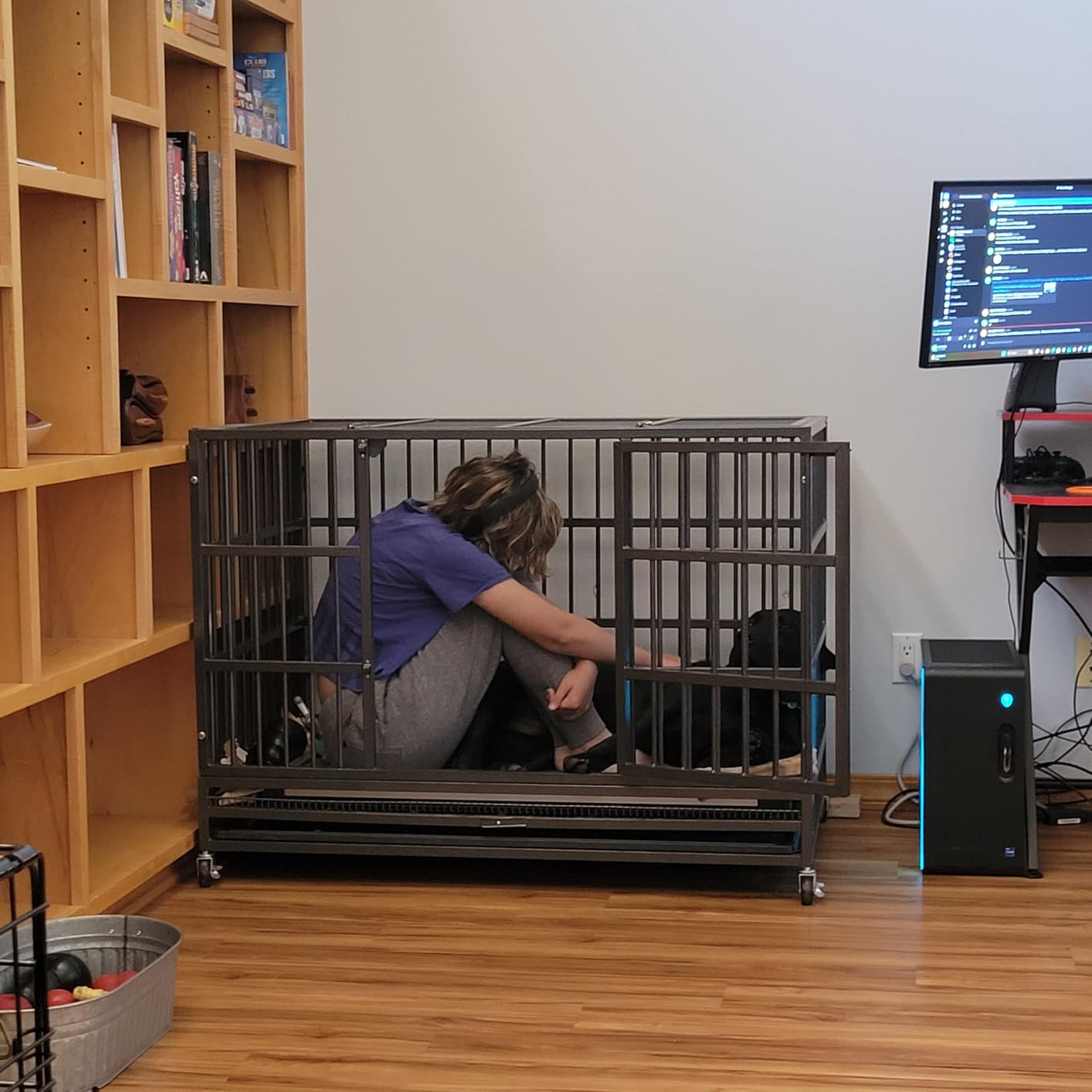 KOKOTANGS 48 Inch Heavy Duty Dog Crate Cage with Wheels, Indestructible and Escape Proof Steel Kennel Indoor for High Anxiety Dogs with Sturdy Locks, Double Door and Tray, Extra Large XL XXL, Black customer photo 1