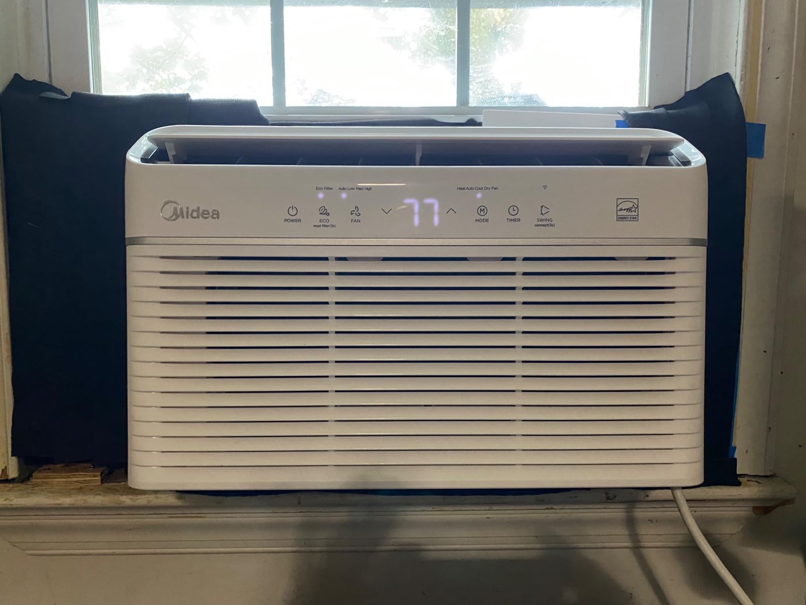 Midea 8,000 BTU Smart Inverter Air Conditioner Window Unit with Heat and Dehumidifier – Cools up to 350 Sq. Ft., Energy Star Rated, Quiet Operation, Electronic Controls, Remote Control, White customer photo 1