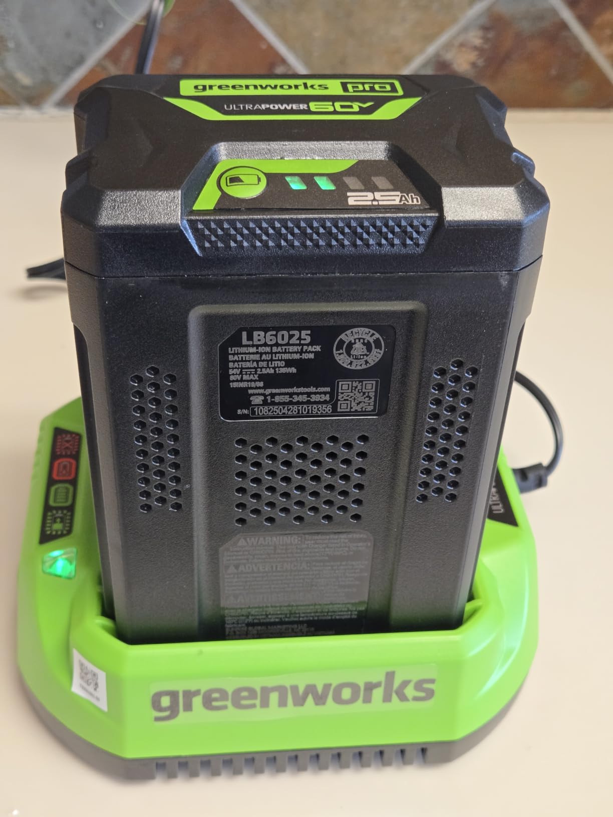 Greenworks 60V Electric Leaf Blower, 610 CFM, 2.5 Ah Battery and Charger customer photo 1