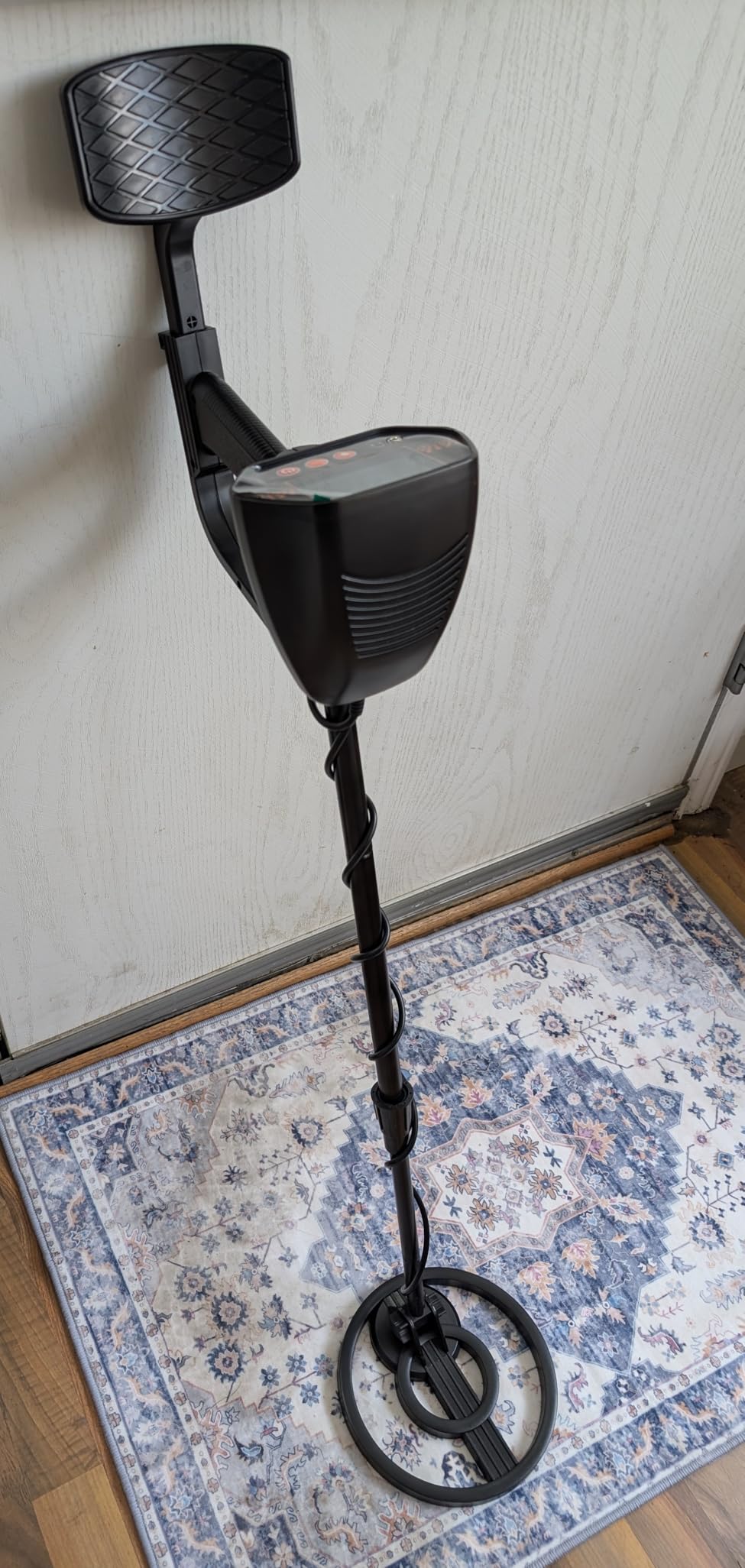 MD-4070 Metal Detector for Kids, Easy to use, Fun LCD Display, Lightweight &Adjustable Starter Kids Metal Detector, 8