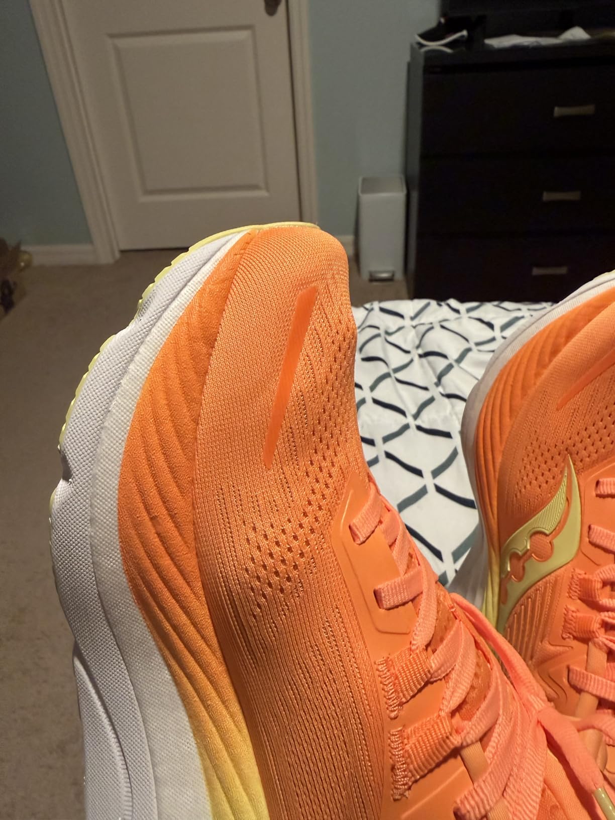 Saucony Women's Hurricane 24 Sneaker customer photo 1