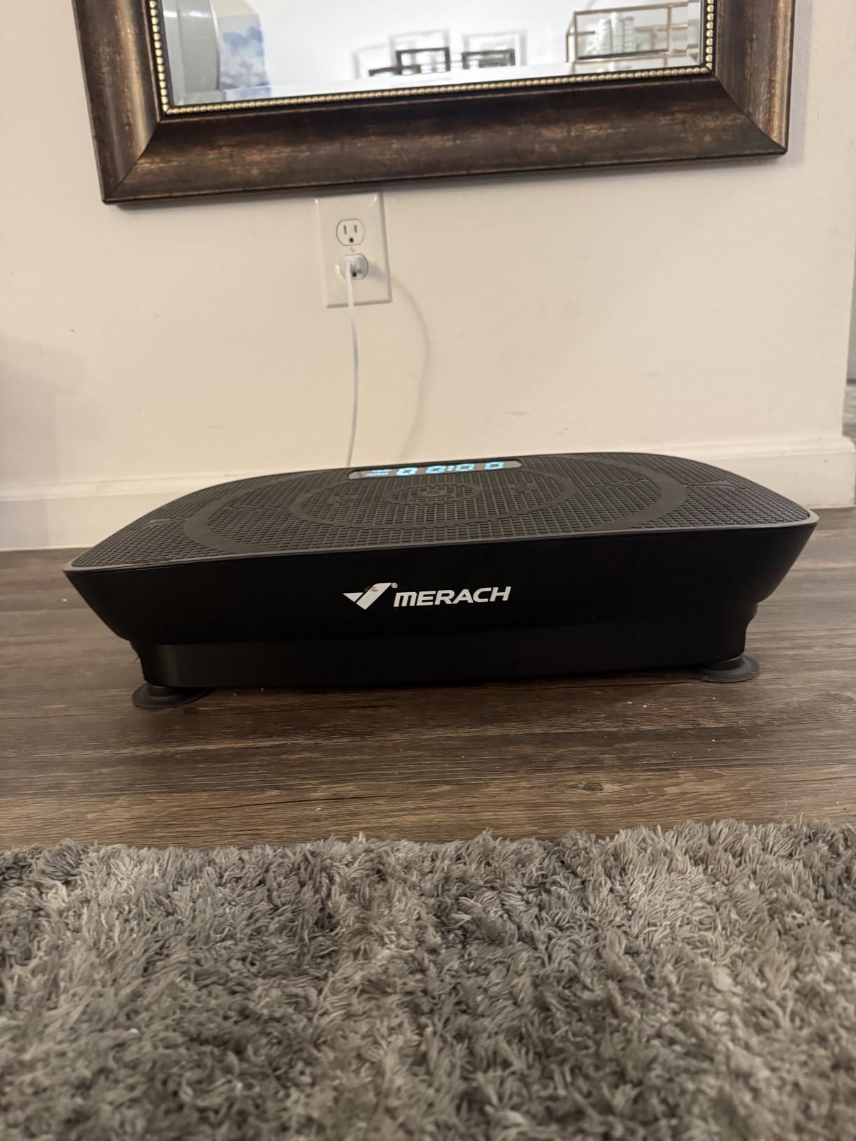 MERACH CV30 Pro Curved Vibration Plate Exercise Machine, Powerful & Quiet customer photo 1