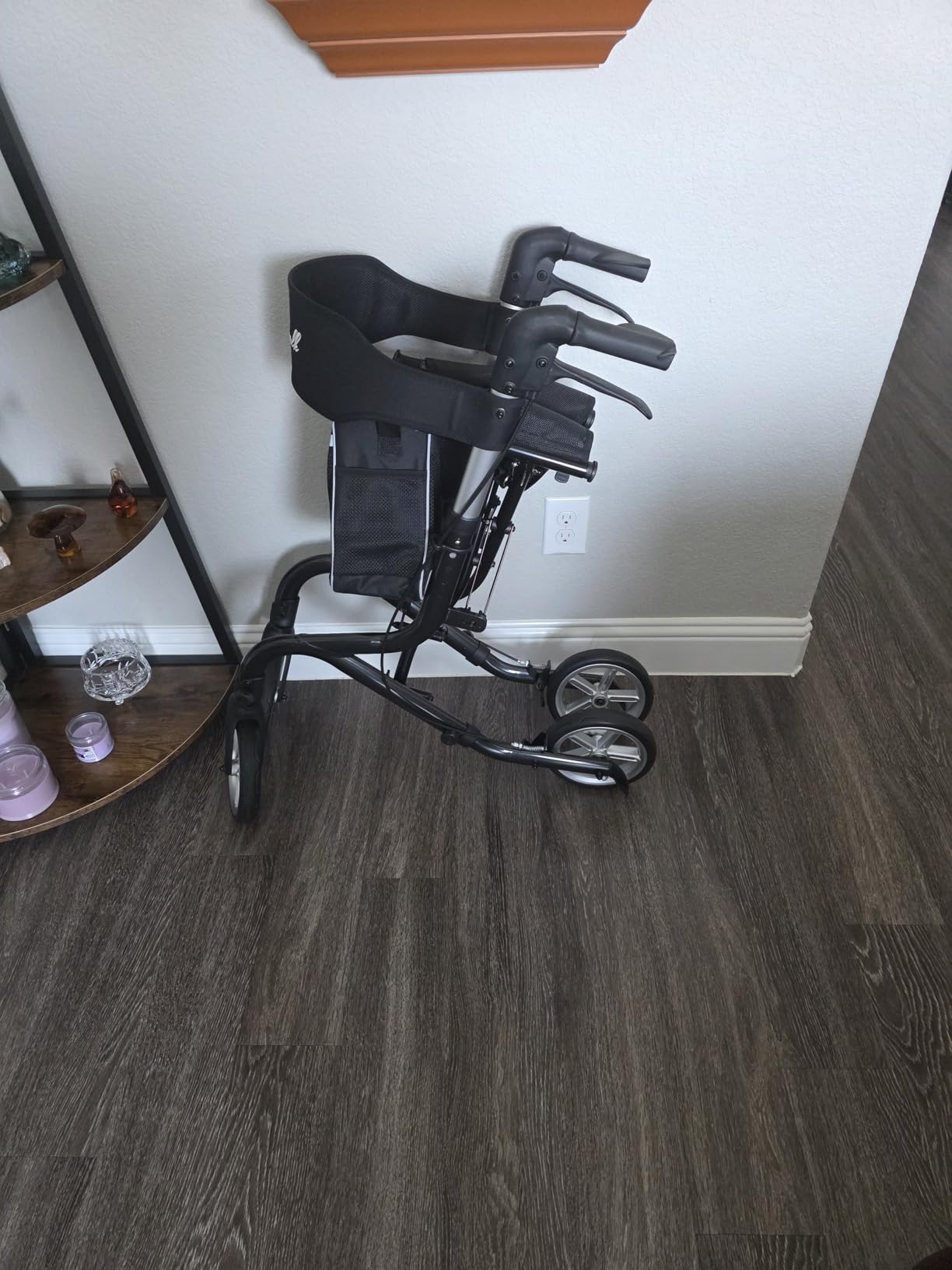PLANET WALK Super Lightweight Rollator Walker for Seniors, Foldable Rolling Walker with Seat and 8