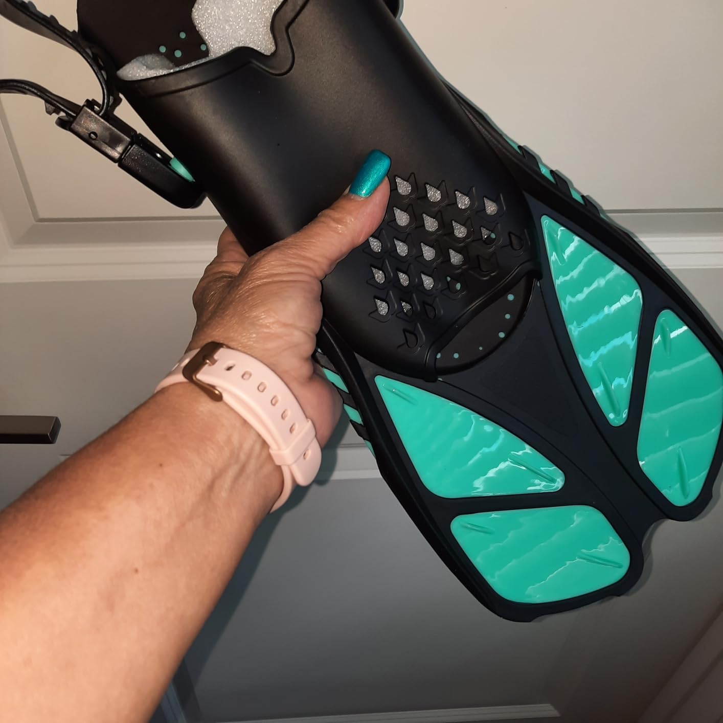 Snorkeling Gear for Adults with Bag Anti-Fog Snorkel Sets for Travel | Anti-Leak Diving Mask with Flippers, Professional Scuba Diving Gear with Earplugs customer photo 1