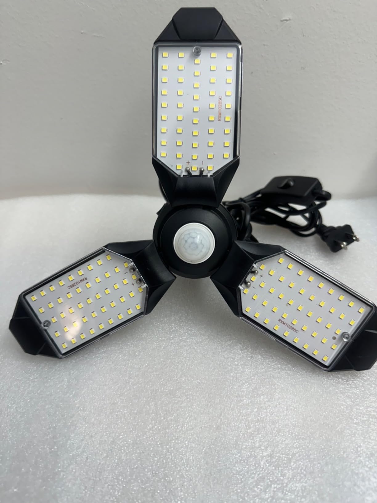 Motion Sensor Garage Light Plug in, 8000LM 6500K Shop Light 3 Modes customer photo 2