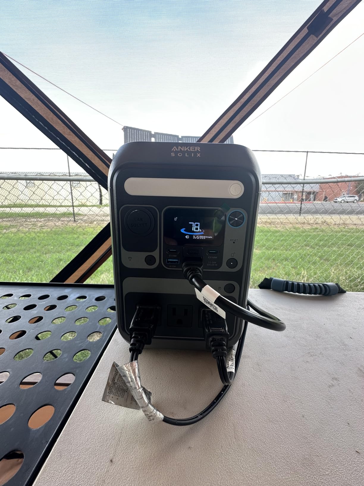 Anker SOLIX C300 Portable Power Station with 60W Solar Panel, 288Wh, 300W customer photo 2