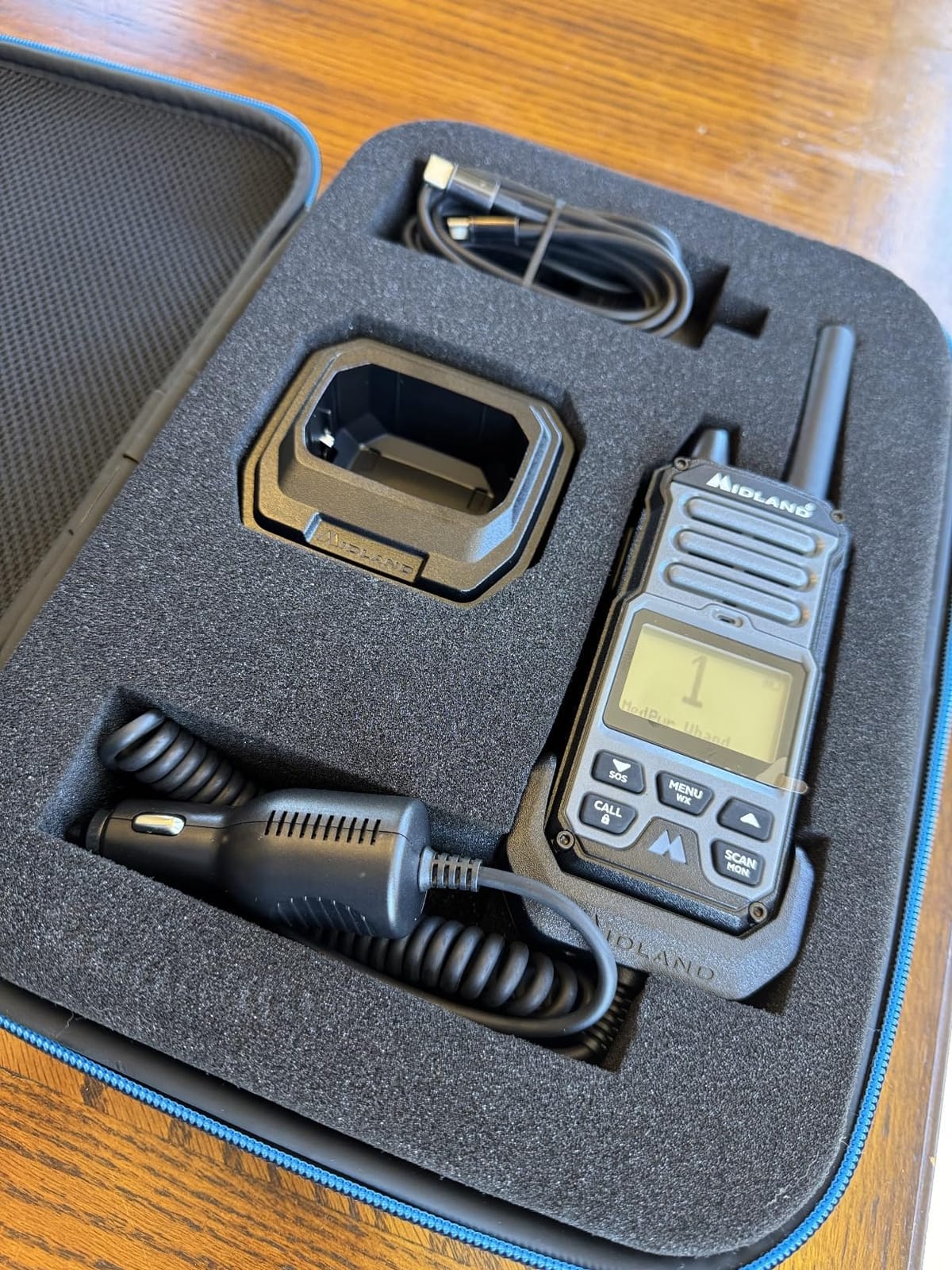 Midland GXT67 PRO 5W GMRS Two-Way Radio - Long Range Walkie Talkie, 1 Pack customer photo 1