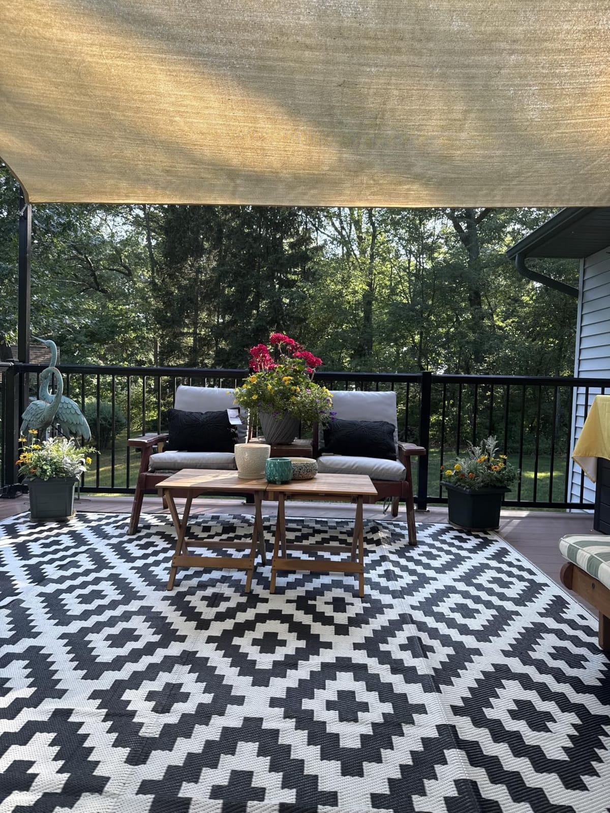 OLANLY Outdoor Rug 5x8 ft Waterproof Reversible Chevron Mat, Black & White customer photo 1