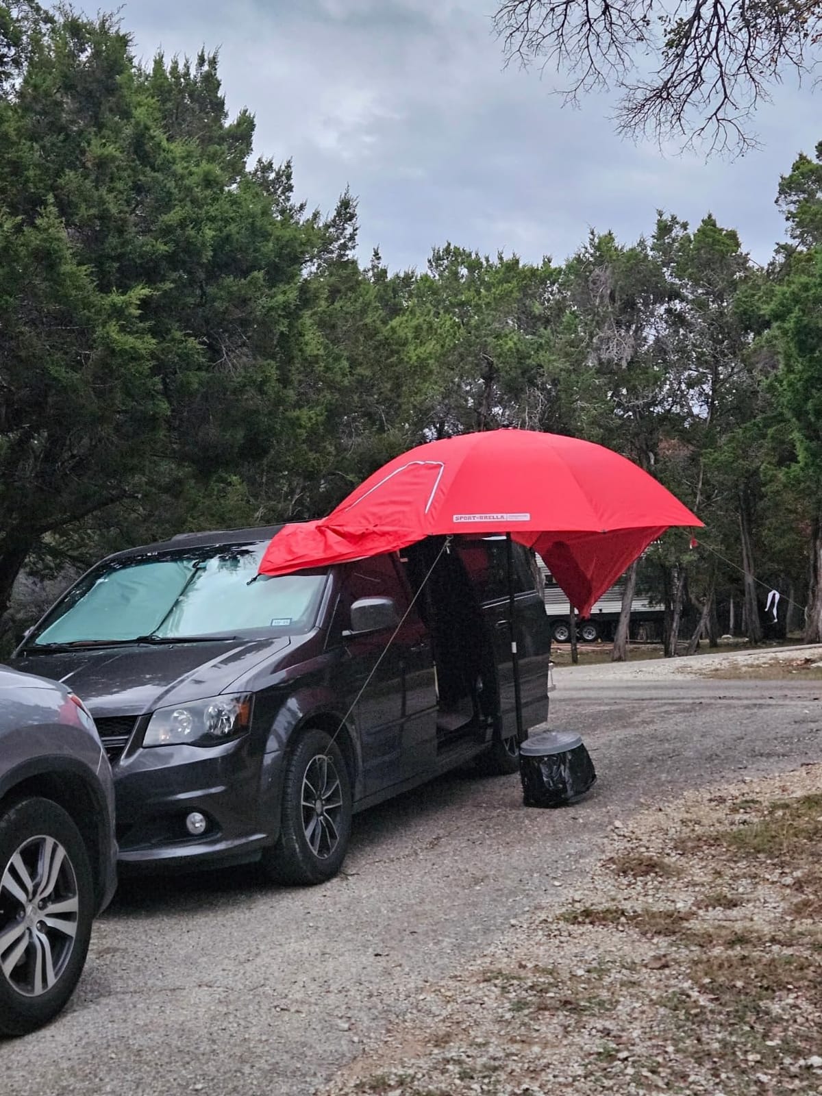 Sport-Brella Premiere UPF 50+ Umbrella Shelter with Patented Side Panels and Tilt Mechanism, Heavy-Duty 1.25 Inch Center Pole, Auger Anchor for Sand and Grass customer photo 1