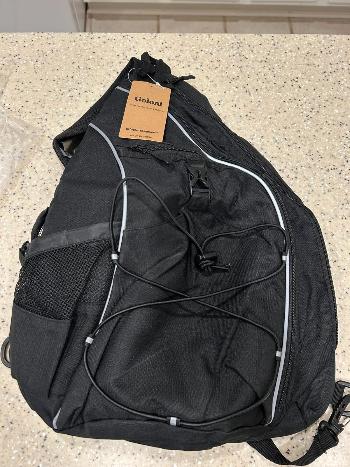 Goloni Pickleball Sling Bag for Men Women, Lightweight Pickleball Backpack with Fence Hook customer photo 2