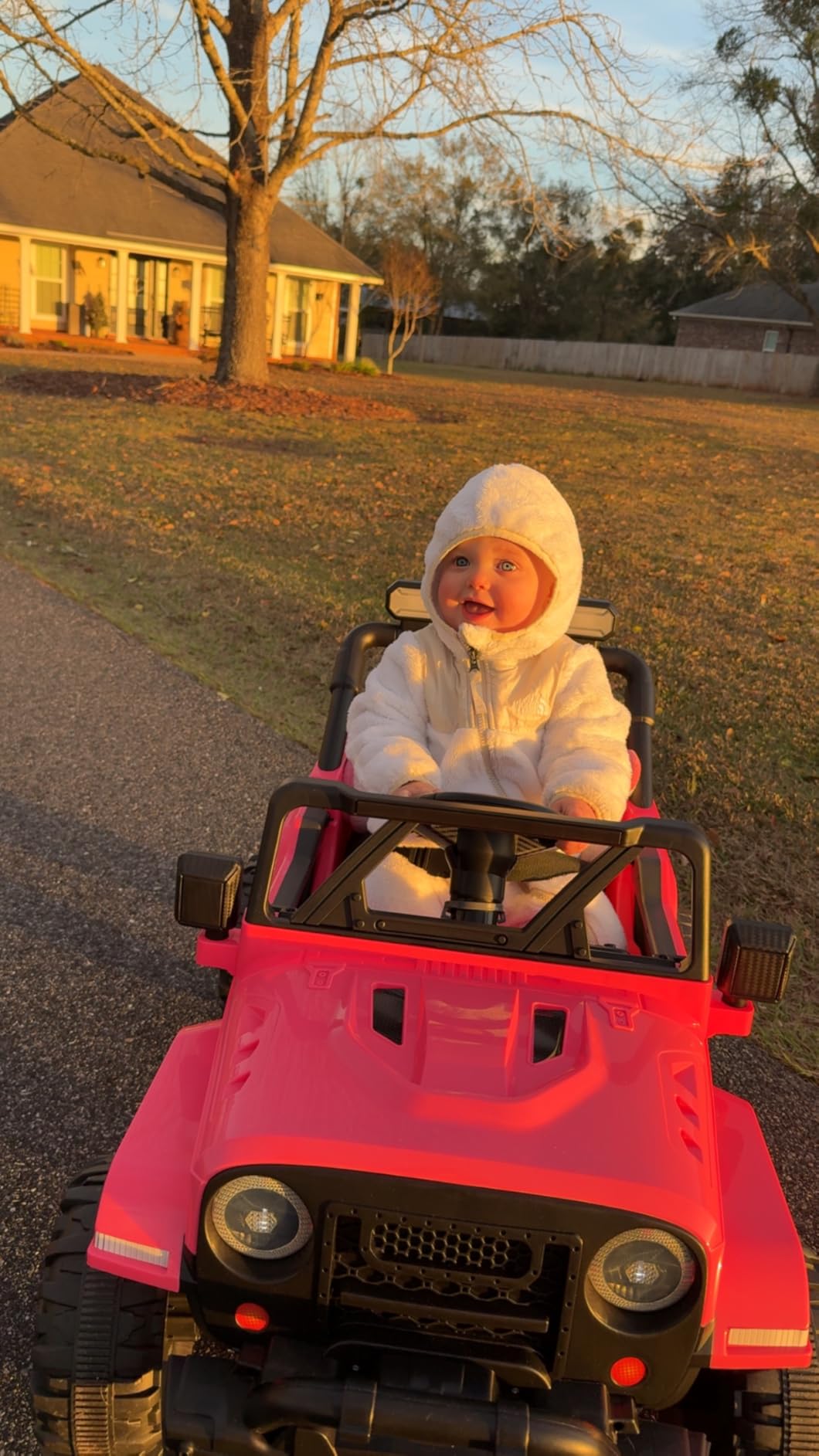 ARBELI 12V Electric Ride On Car, Toddler First Car, Blue customer photo 1