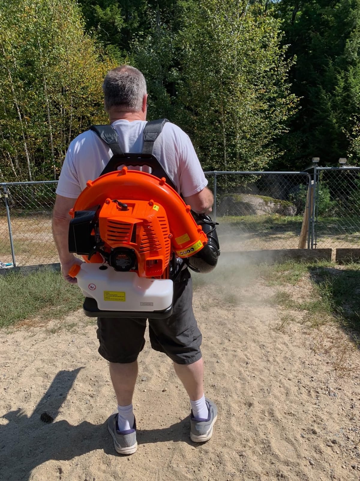 VEVOR 63CC Gas Backpack Leaf Blower, 2-Cycle 1110CFM 220MPH customer photo 1
