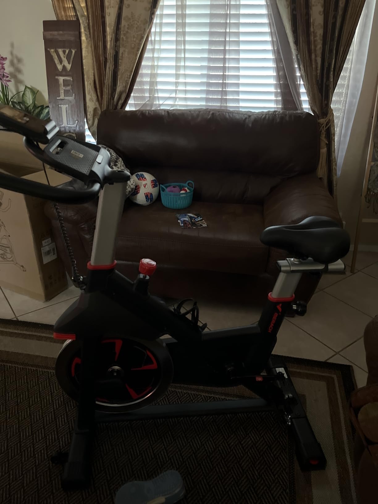 MERACH Magnetic Exercise Bike, Heavy Duty Stationary Bike for Home Gym customer photo 2
