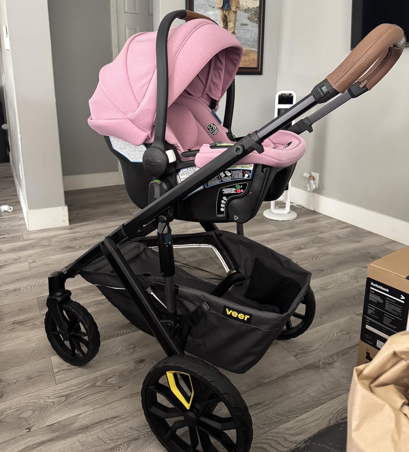 Graco® Gomax Infant Car Seat, Orchid Haze, Lightweight, Reclining Rear Facing Car Seat Installs with or Without a Base customer photo 2