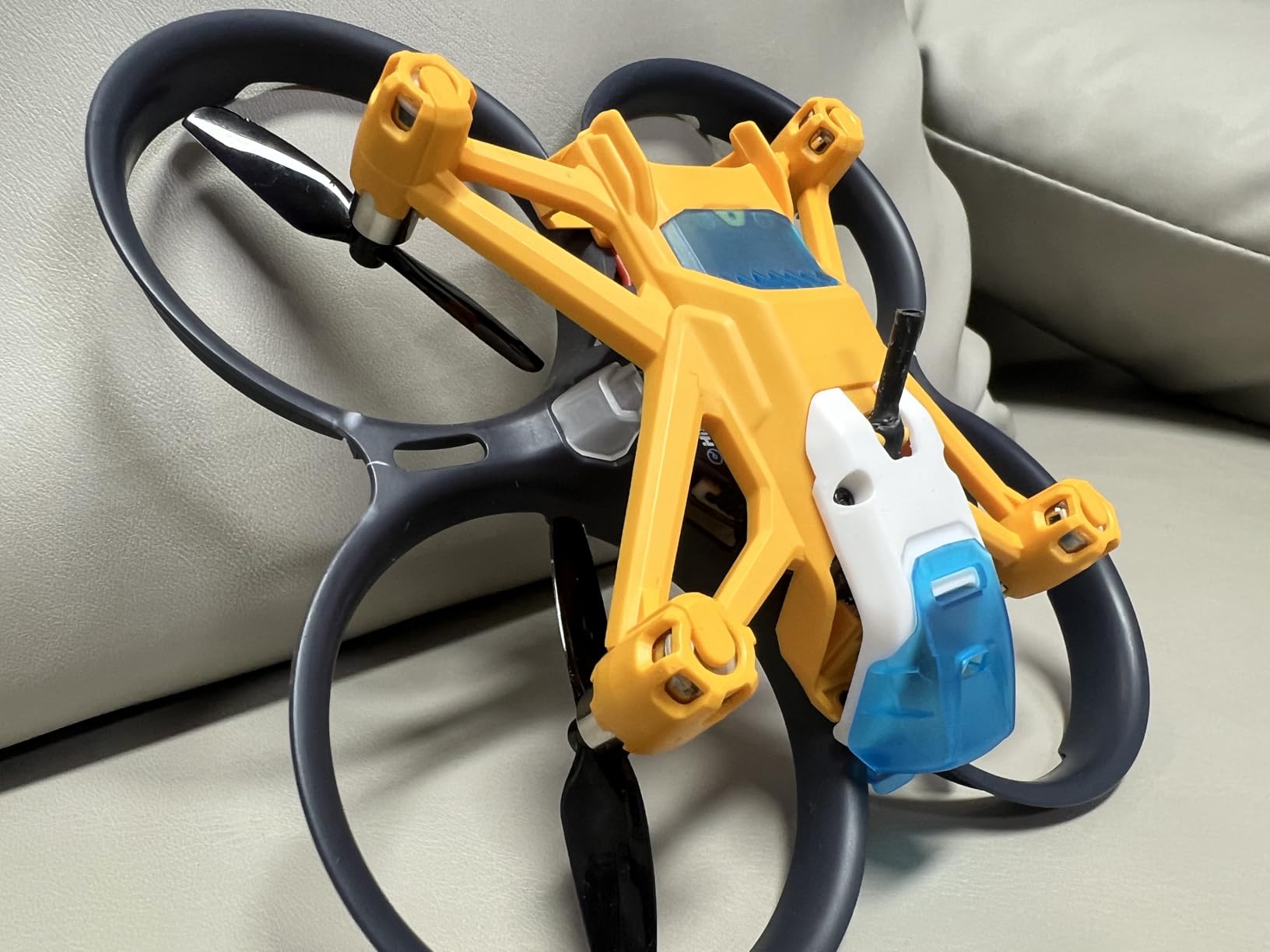 HISINGY Firefly FPV Done Kit,FPV Drone for Kids and Beginners,Micro Drone with Camera, APP Control, Altitude Hold, Video Record and Download,Kids Toys for Boys and Girls, Gift Toys for Birthdays customer photo 2