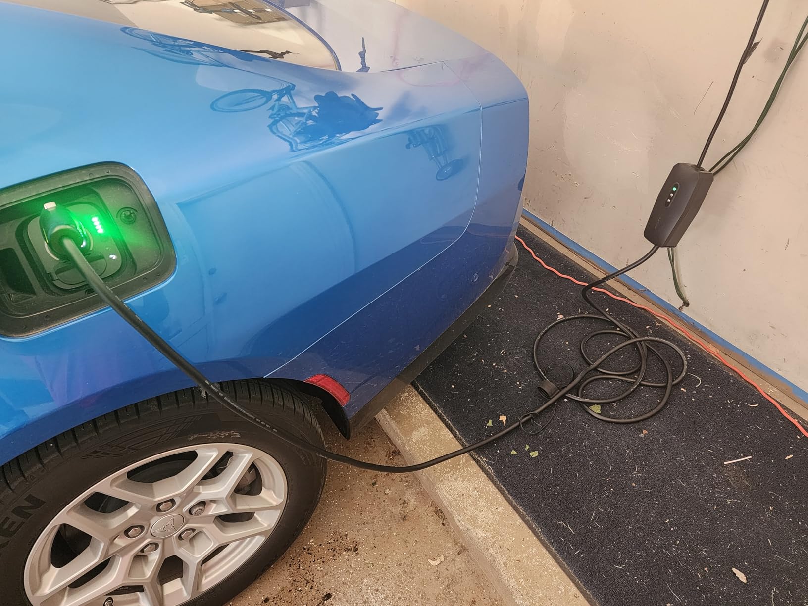 Level 1&2 EV Charger, Electric Vehicle Portable Charger with 20FT Cable, 3.5KW 16Amp Home EV Car Charging Station, 110V-240V NEMA 6-20 & NEMA 5-15 Plug Adapter, for All SAE J1772 customer photo 2