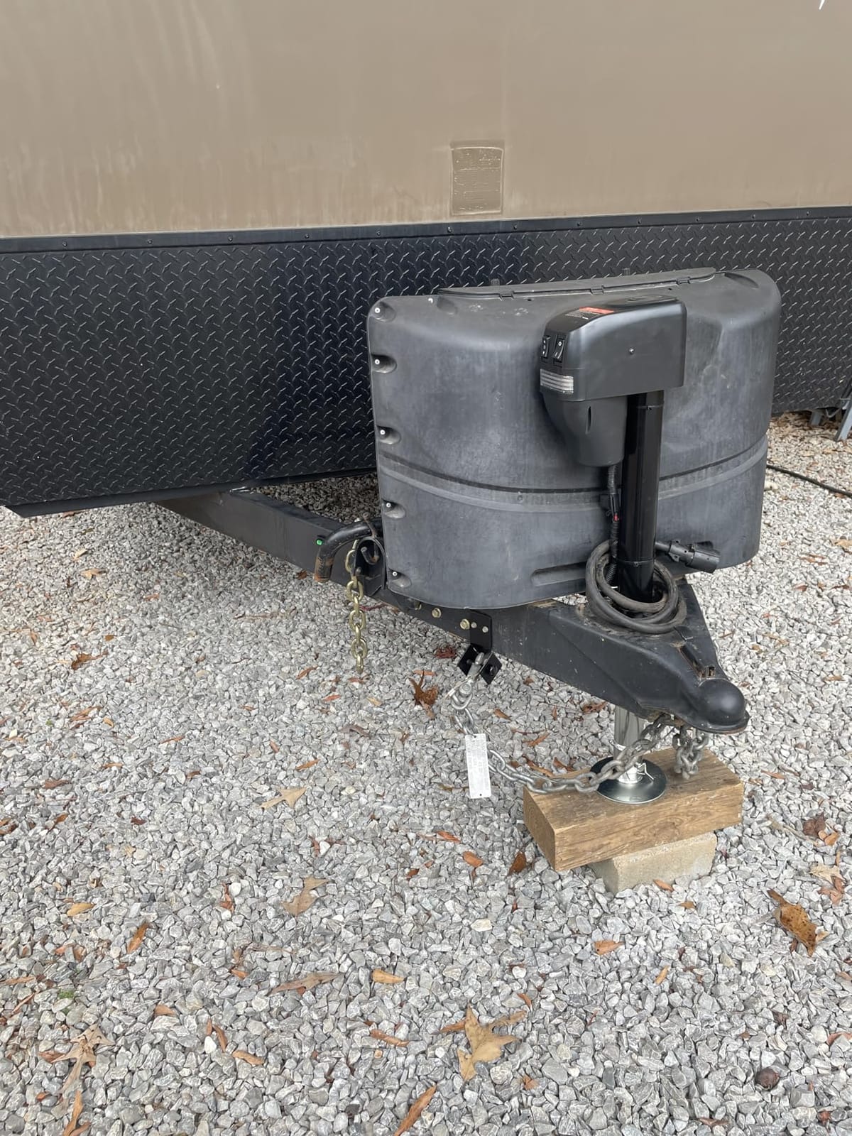 VEVOR Electric Trailer Jack, 5000 lbs, Heavy Duty RV Electric Power Tongue Jack with 2 Way Connector, Manual Crank Handle & Weatherproof Jack Cover, 10