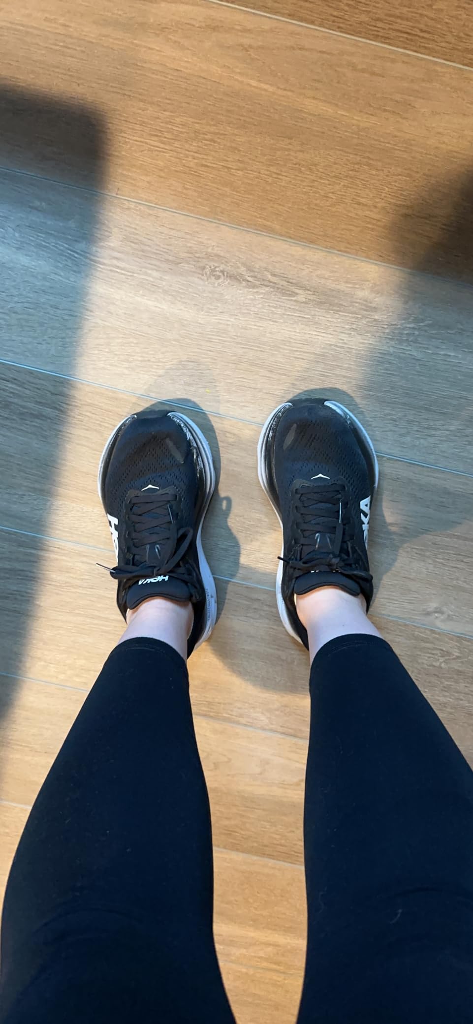 Hoka Men's Bondi 9 customer photo 2