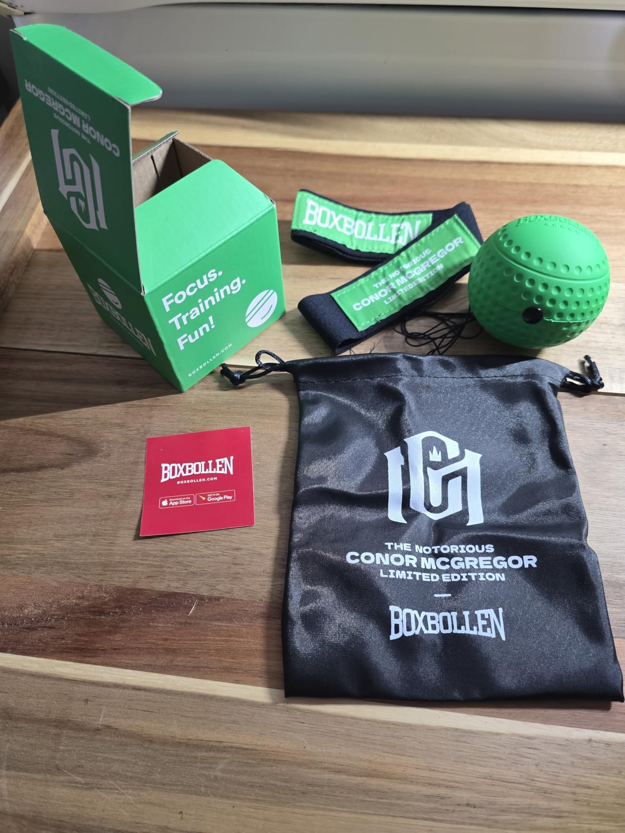 Boxbollen Boxing Reflex Ball - The Notorious Conor McGregor Limited Edition - App-Connected Punch Counter - Reaction Ball for Hand Eye Coordination Training customer photo 1