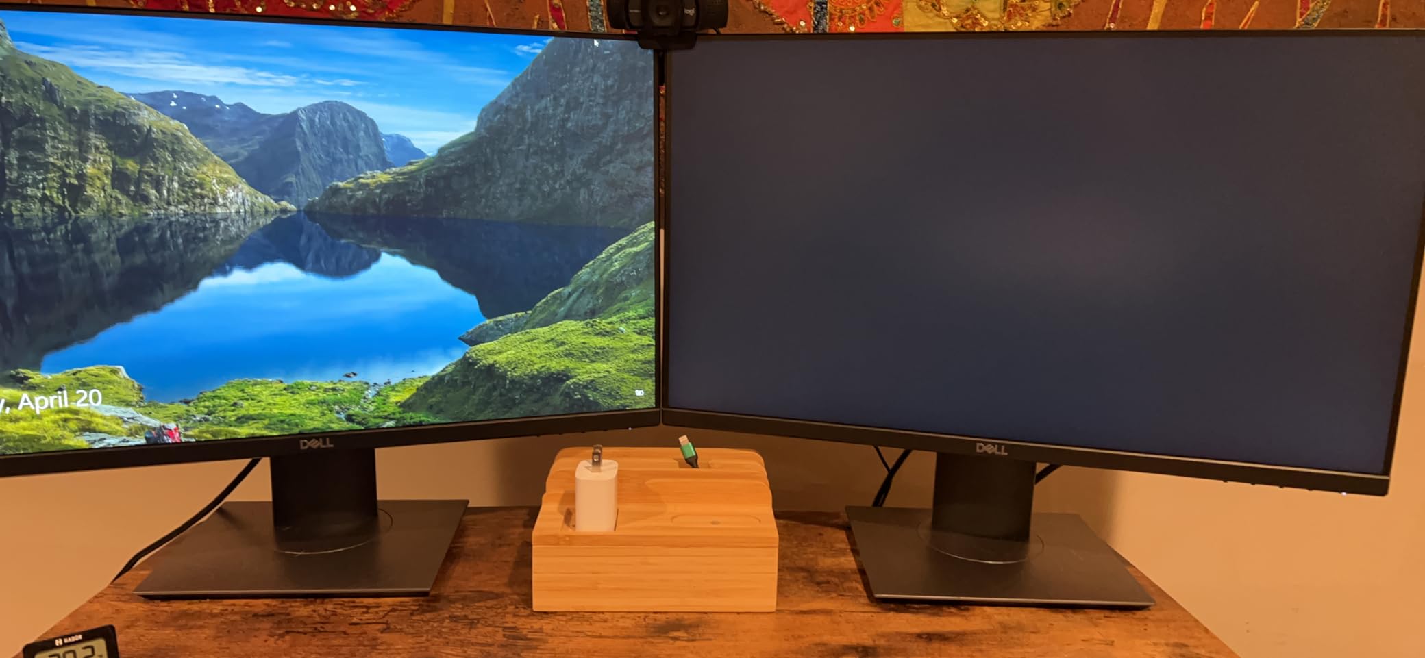 FLEXISPOT 35 inch Electric Standing Desk Converter, Motorized Stand up Desk Riser, Monitor and Laptop Workstation with Wide Keyboard Tray, Black customer photo 2