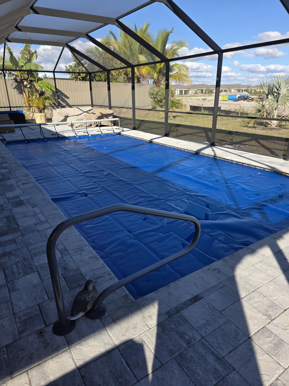 Real Relax 16 mil Solar Pool Cover, 16 x 32 ft Rectangle Bubble Blanket customer photo 1