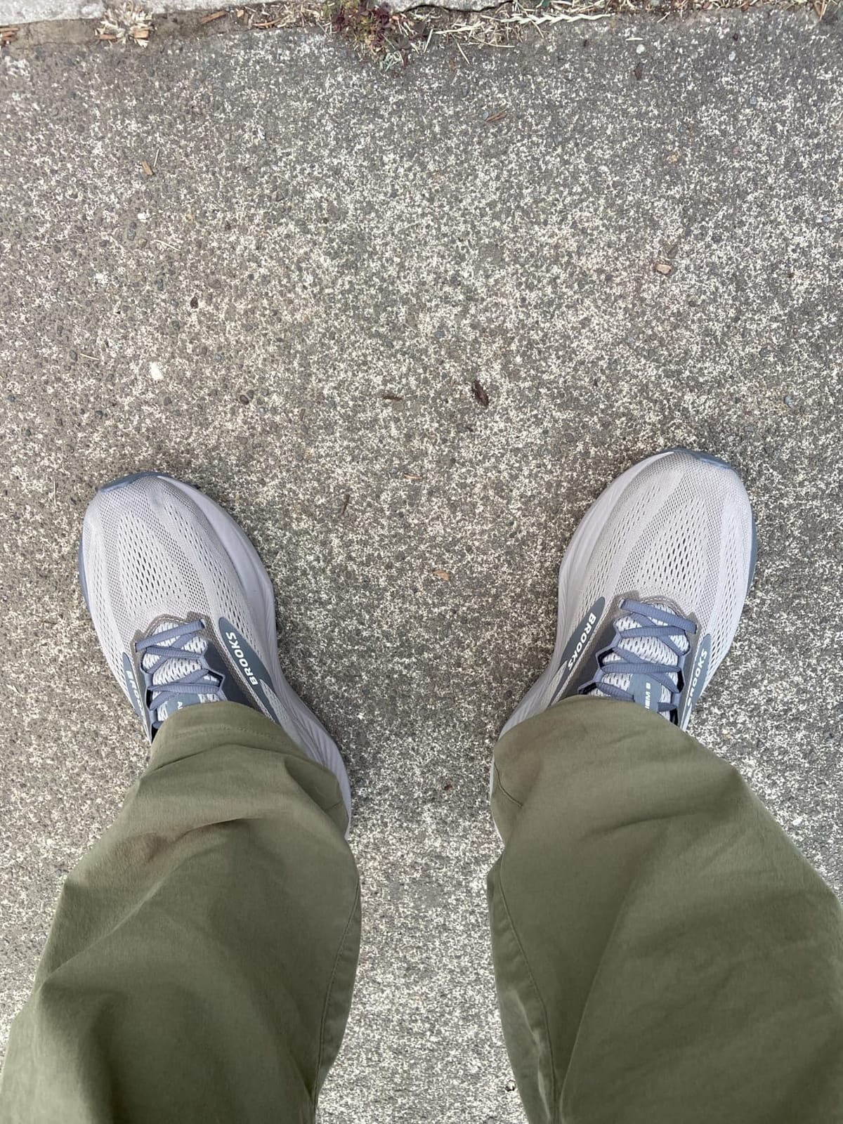Brooks Men's Anthem 8 Running Shoe customer photo 2
