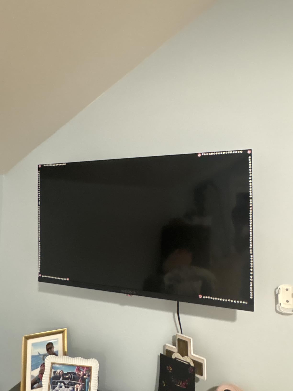 Insignia 32-inch F20 customer photo 1