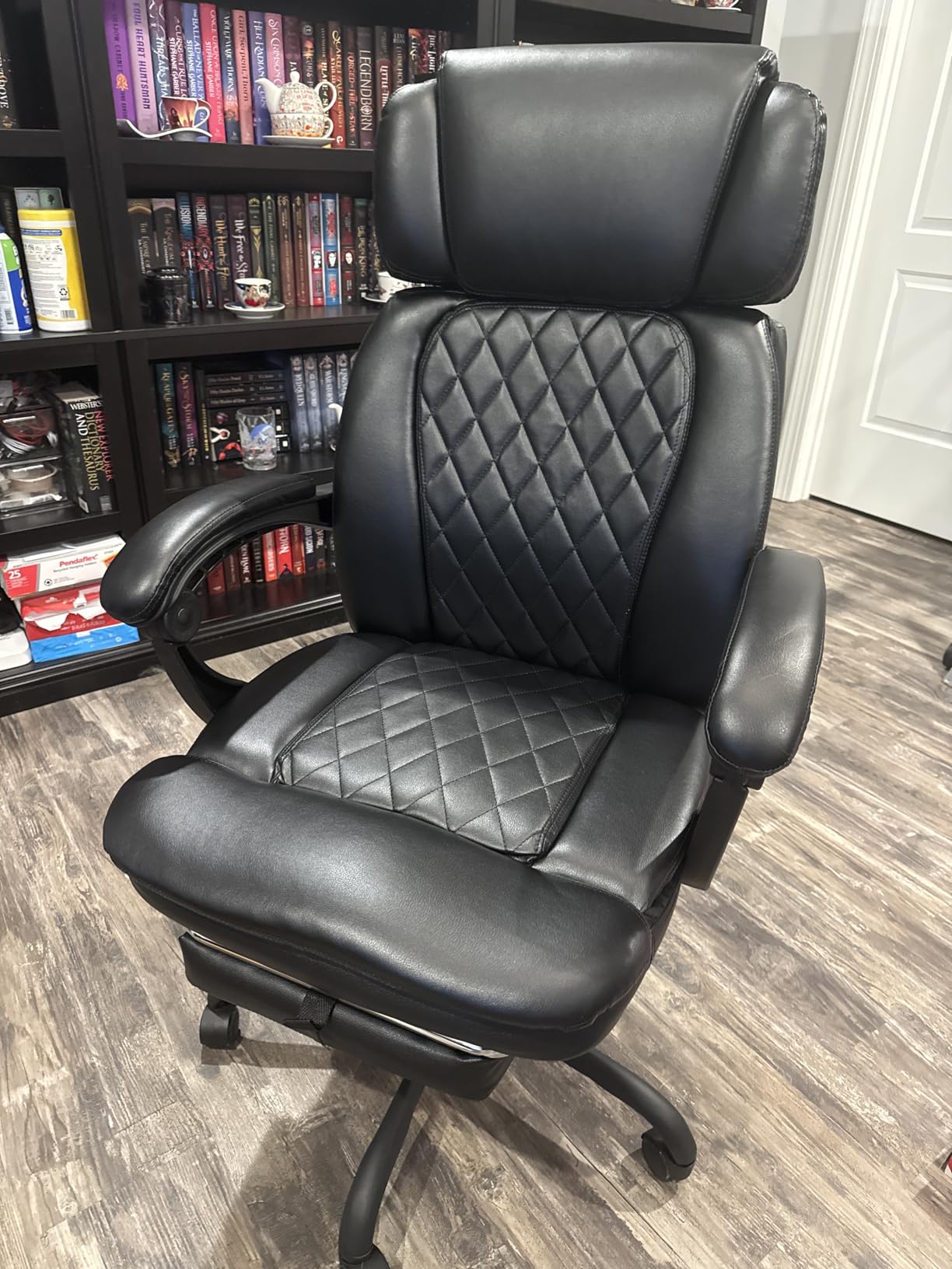 400lbs Executive Office Chair with Foot Rest for Heavy People, Ergonomic Big and Tall Desk Chair with Adjustable Headrest, High Back PU Leather Comfy Heavy Duty Computer Chair with Spring Cushion customer photo 2