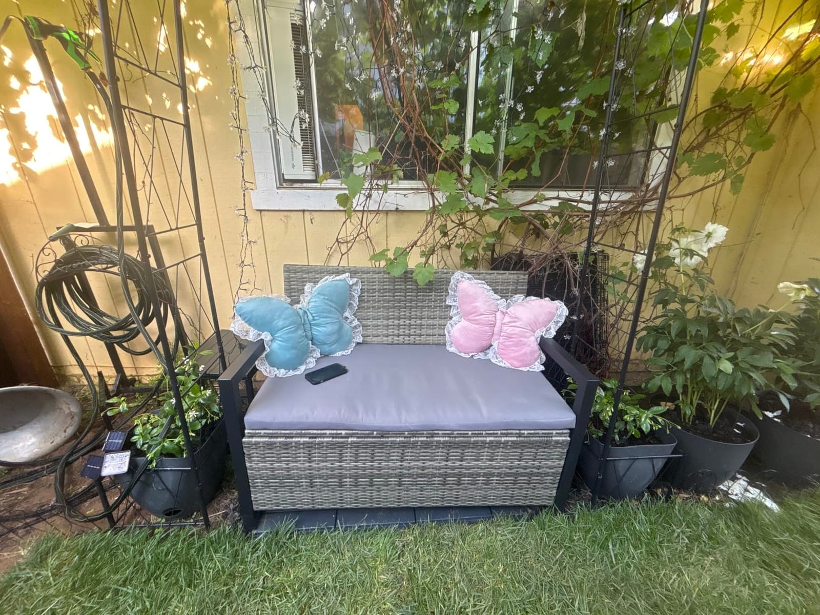 Tangkula 40 Gallon Outdoor Bench with Storage, Patio Wicker Storage Bench with Cushion, Cover, Metal Frame, Deck Box Seat for Backyard, Poolside, Balcony, Garden customer photo 2