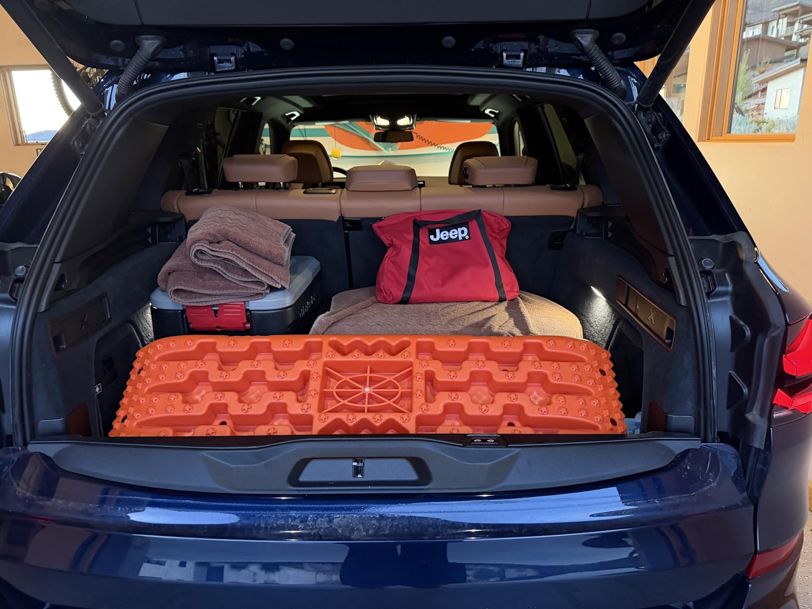 Off-Road Traction Boards, 2Pcs Recovery Tracks for Jeep, Truck & SUV – Heavy-Duty Traction Mats for Mud, Snow & Sand with Storage Bag for Emergency Tire Ramp (Orange) customer photo 1