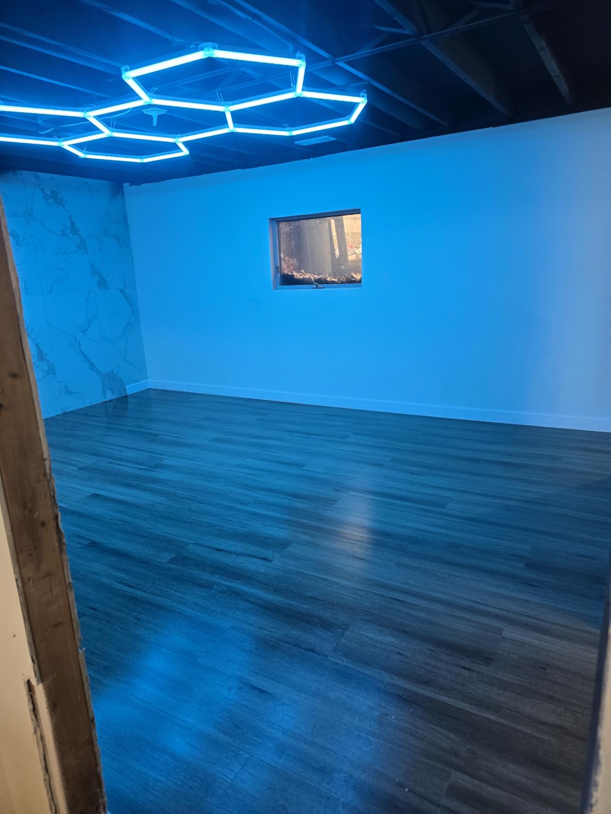RGB Hexagon Garage Lights, Music Sync LED Hexagon Lights for Gaming Room, Smart App & Remote Control, DIY Honeycomb Ceiling Light for Studio Gym Basement Deco customer photo 1