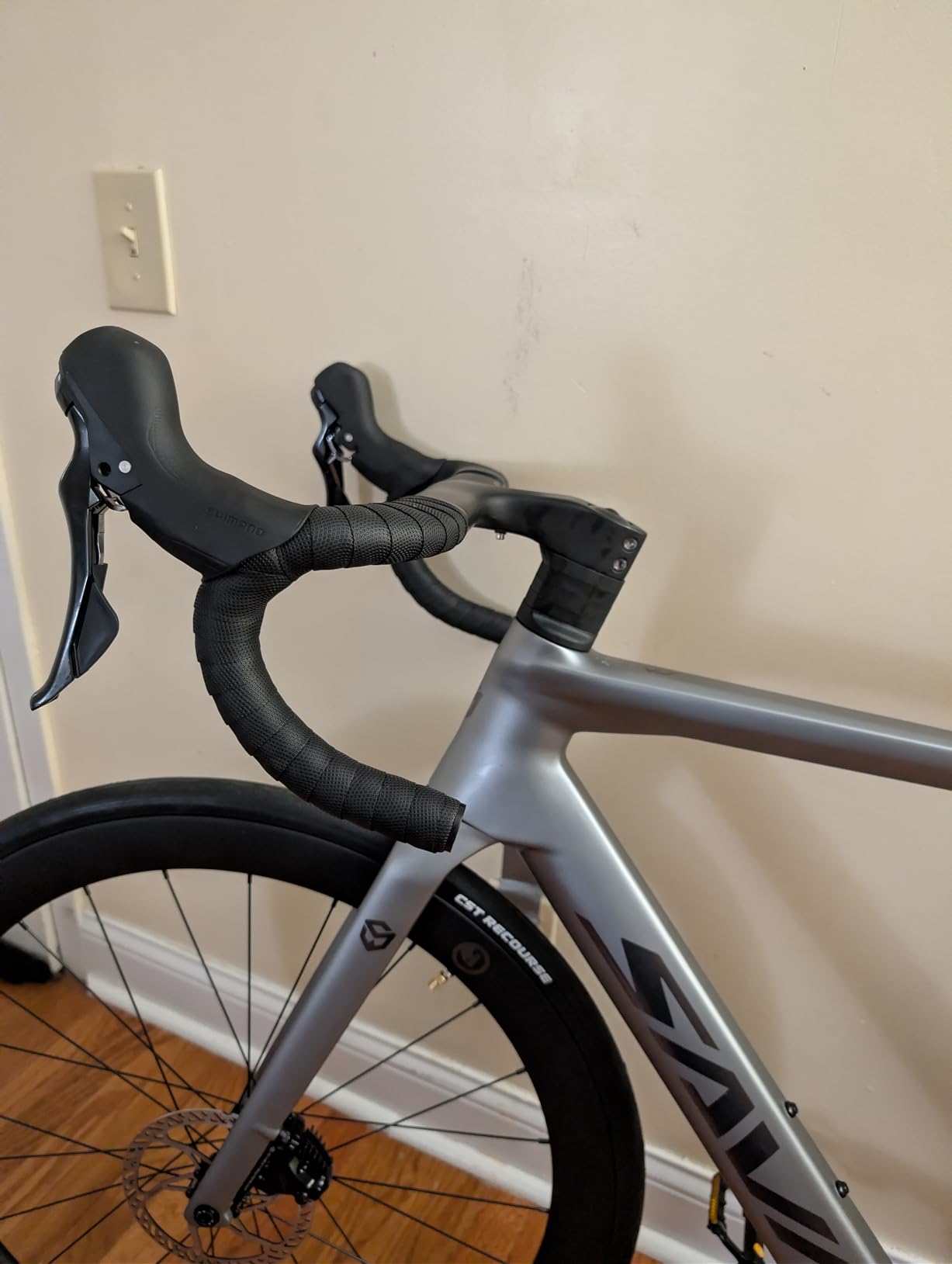 SAVADECK A7L Pro Full Carbon Fiber Racing Bike – 24-Speed Shimano R7120, Carbon Frame & Wheelset, Hydraulic Disc Brakes customer photo 2