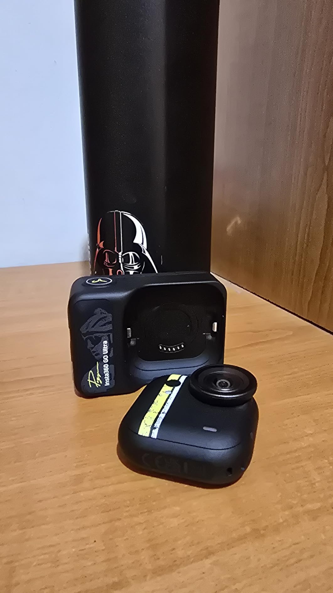 Insta360 GO Ultra - Small 4K Vlogging Camera, Hands-Free, POV Cam, 1/1.28