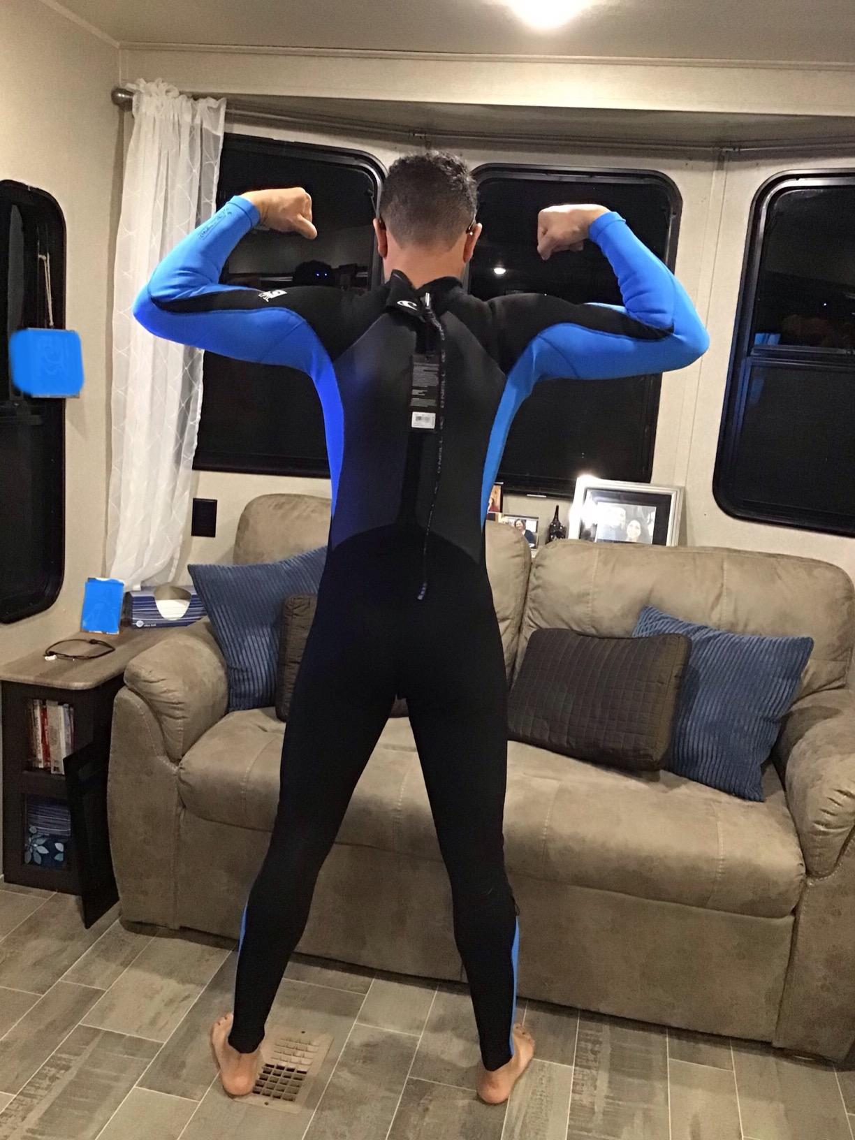O'Neill Men's Epic 3:2mm Back Zip Full Wetsuit, Durable Warmth with Good Flexibility for Surfing and All Water Activities customer photo 1