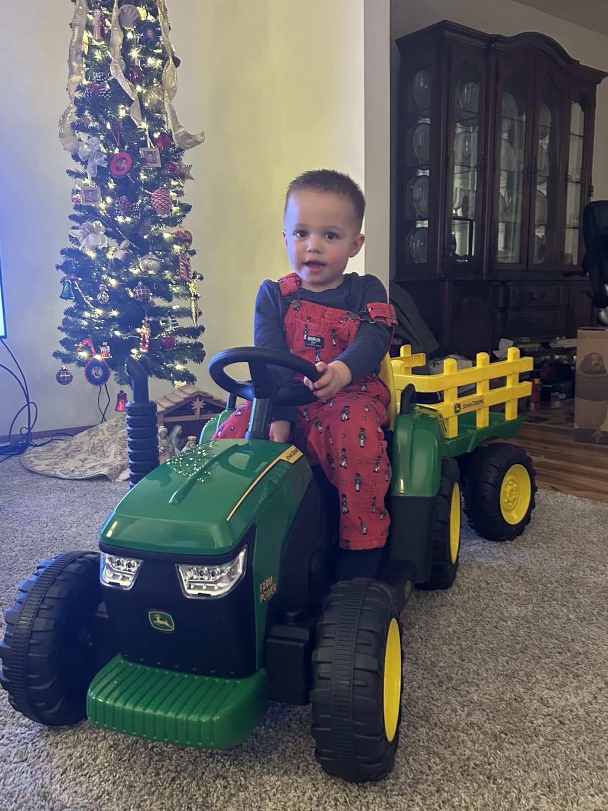 Peg Perego John Deere Farm Power 12 Volt Ride-on Tractor and Trailer with Remote Control customer photo 2