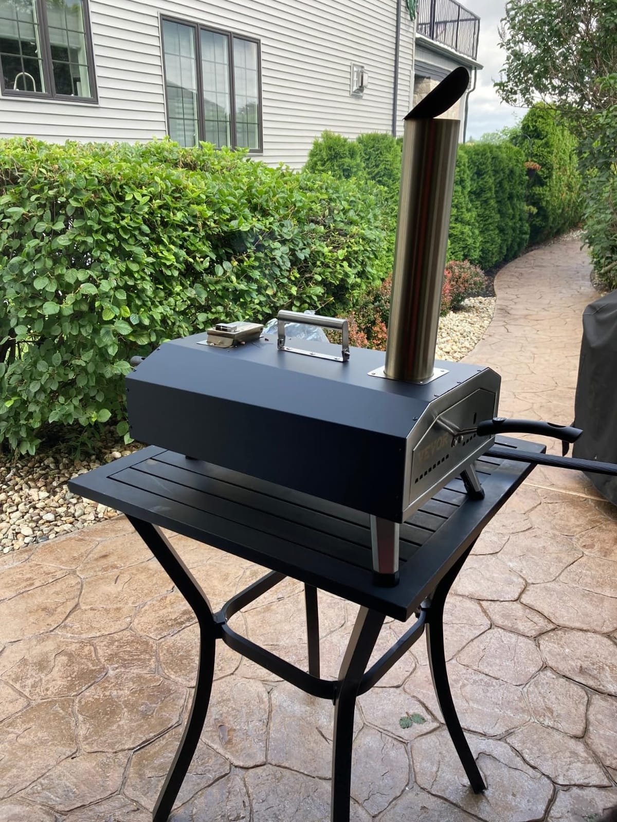 VEVOR Dual Fuel Pizza Oven Outdoor, 16 in Wood Fire & Propane Gas Pizza Oven, Portable Pellet & Propane Pizza-Maker with Thermometer, Large Multi Fuel Pizza Cook for Outside Camping & Backyard customer photo 1
