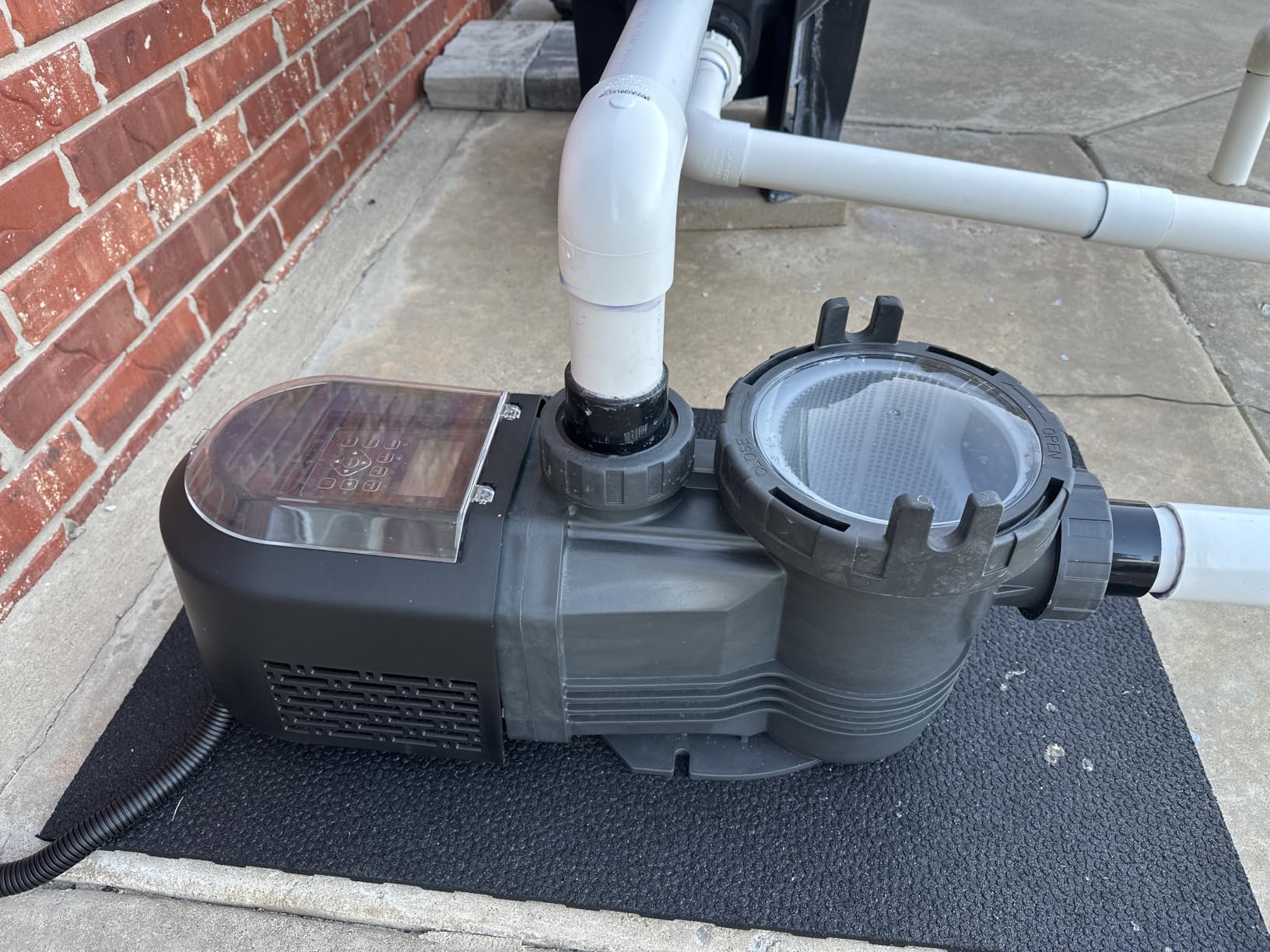 Aquastrong Variable Speed Pool Pump, 1.5 HP, 220V, 8189GPH, In/Above Pool Pump, Energy Efficient, High Flow, Powerful Self Primming Swimming Pool Pumps with Filter Basket customer photo 1