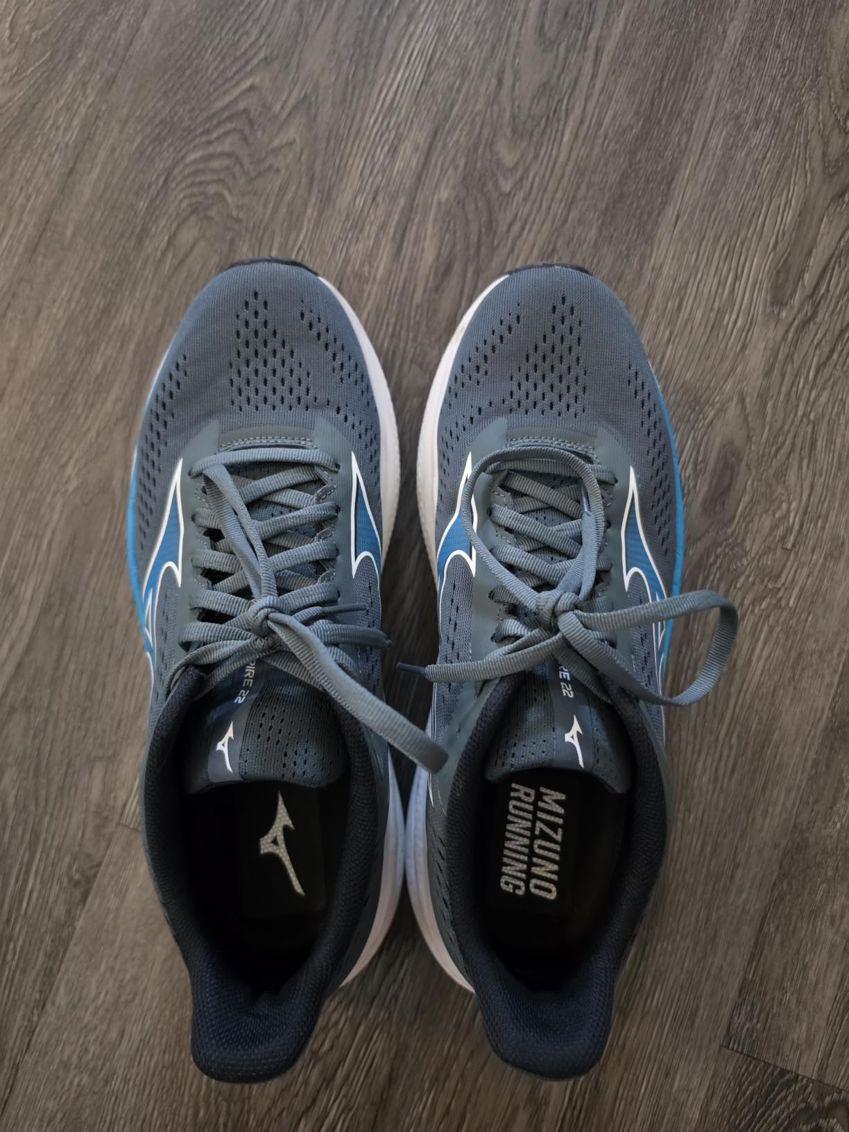 Mizuno Men's Wave Inspire 22 Running Shoe customer photo 1