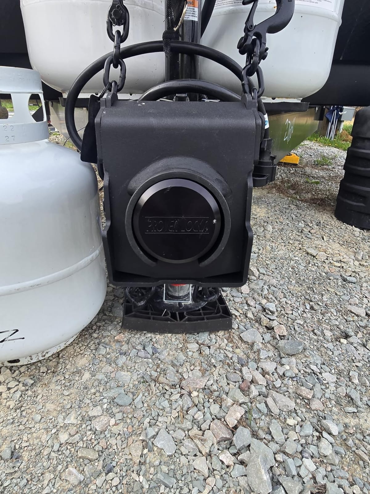 Proven Industries Model 2516 Heavy-Duty Trailer Coupler Lock for 2 5/16 Couplers – RV & Trailer Anti-Theft Lock, Made in USA customer photo 2