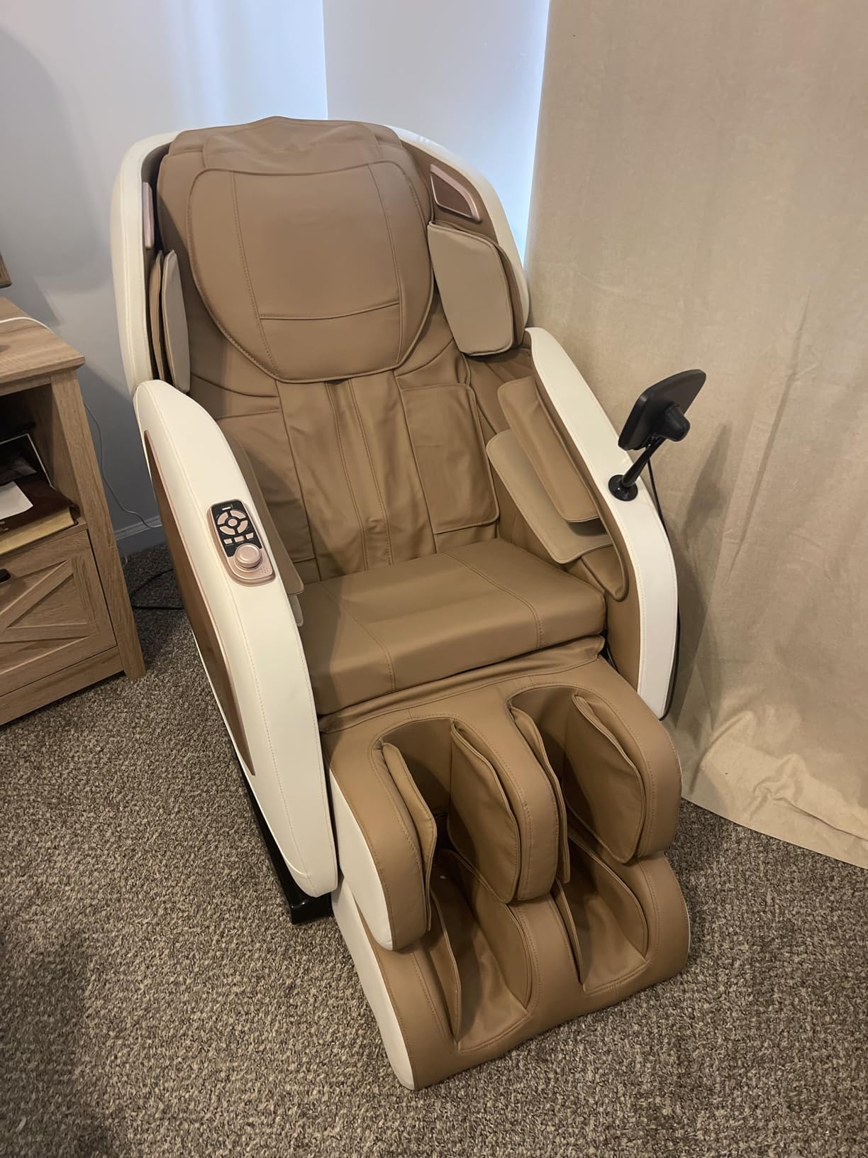 Mazzup Full Body Zero Gravity Shiatsu Massage Chair with Fully Assembled, LCD Screen, Shortcut Keys, USB Charging Port, Heat, for Loved Ones, Parents, Black customer photo 2