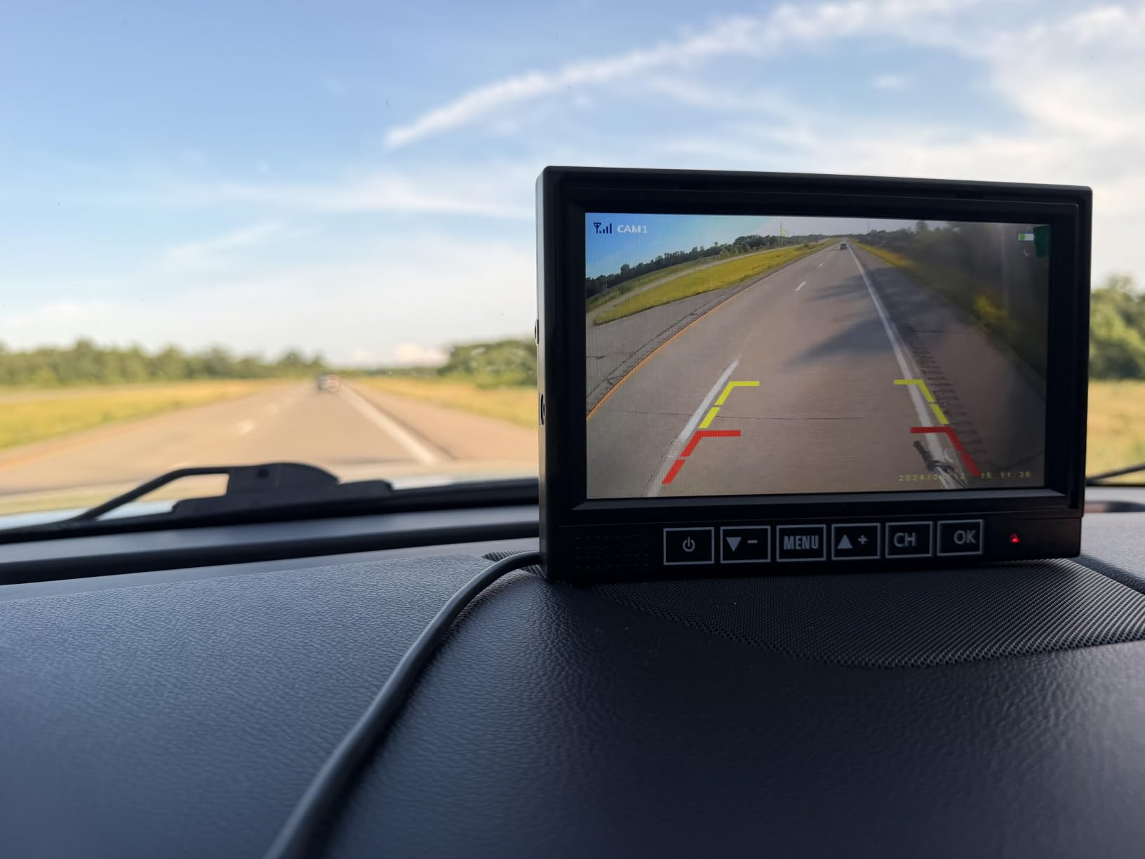 HD 1080P Dual Wireless Backup Camera: 15200mAh Battery Up to 3-Day Trip customer photo 2